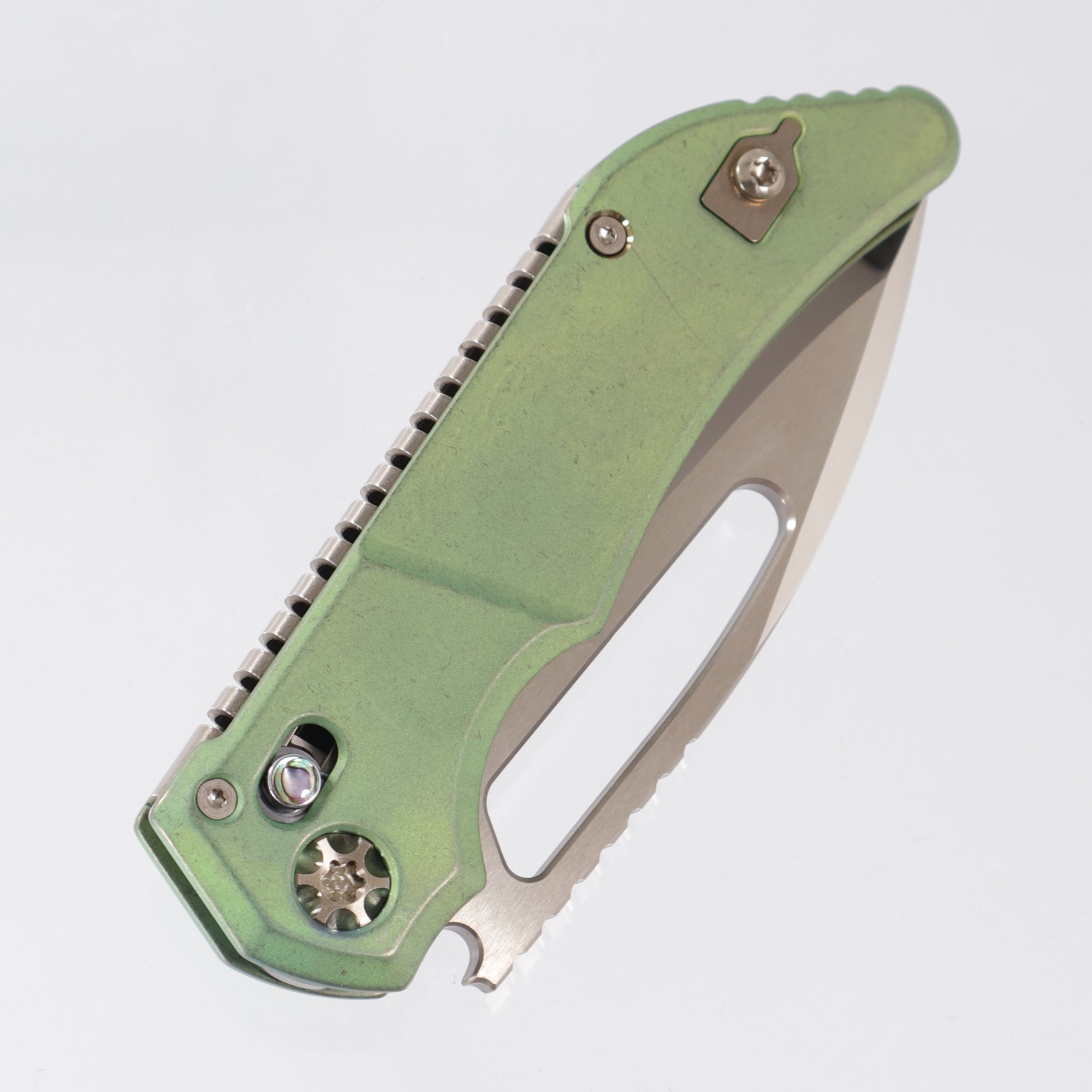 Heretic Koschei Custom - Antique Green Titanium Scales w/ Bronze Accents & Abalone Buttons - Bronze Cracked Ice M390