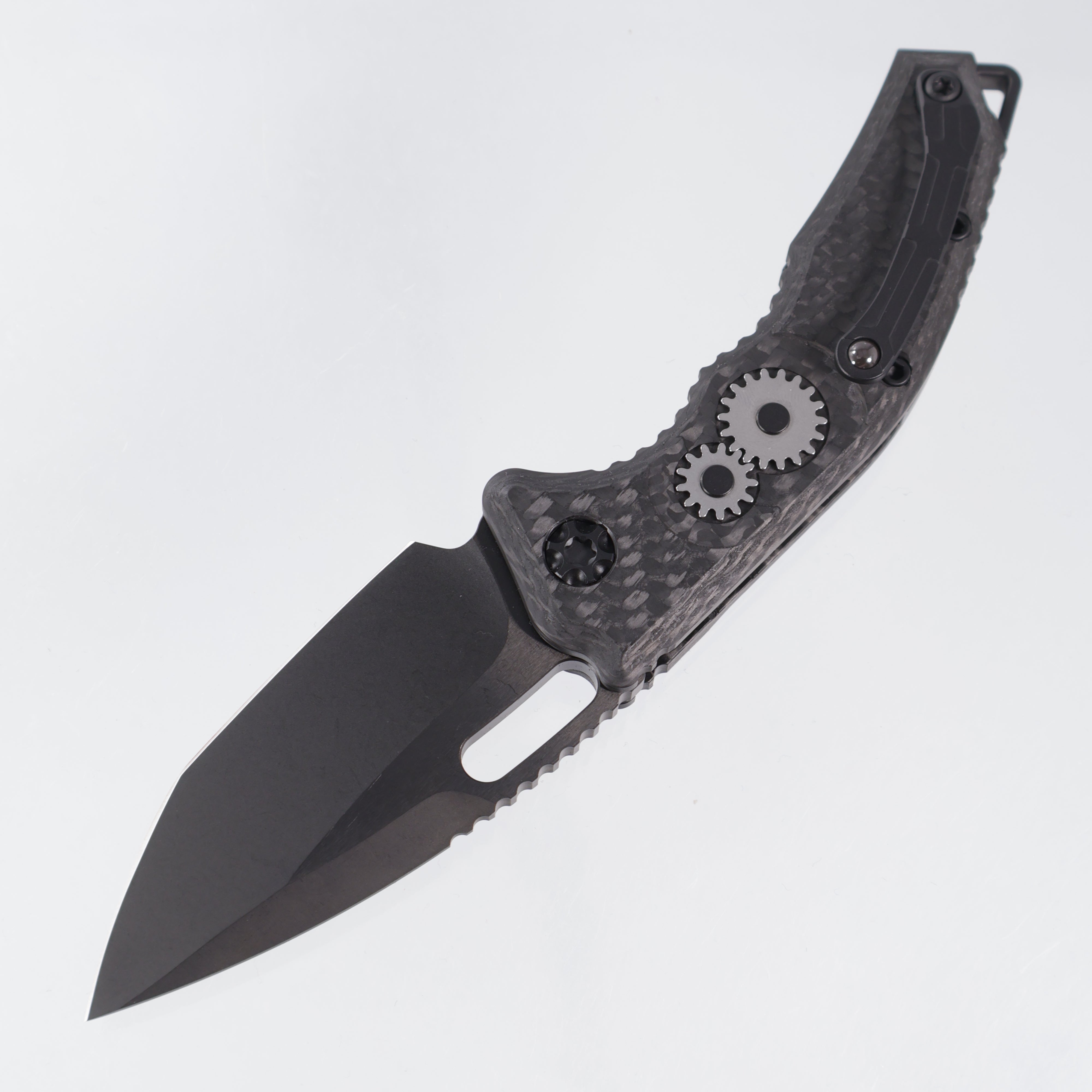 Heretic Medusa V3 Auto Tanto - Carbon Fiber Chassis w/ Polished Gears - DLC Magnacut - H011-6A-CFG
