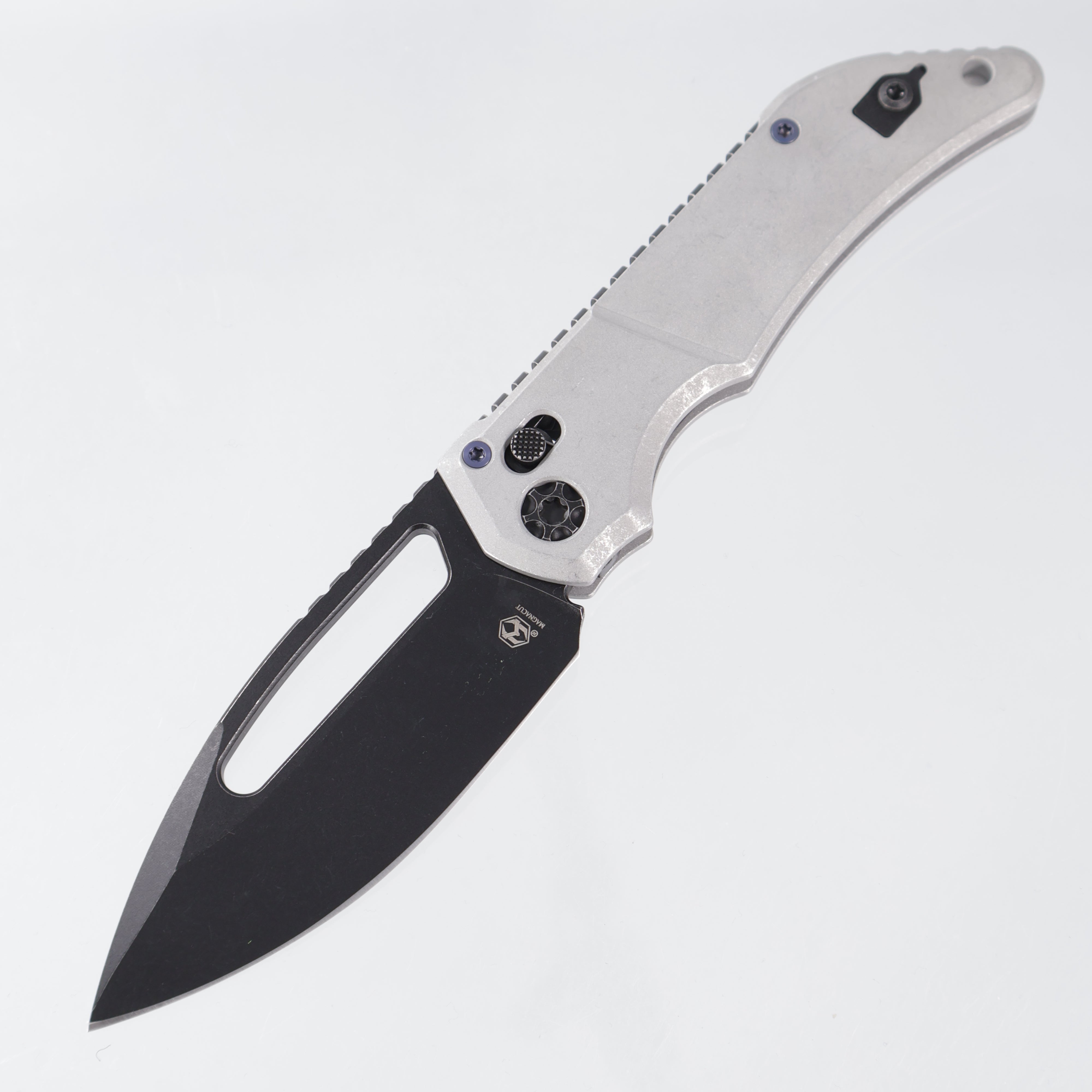 Heretic Koschei - Blizzardworn Aluminum w/ Blue Ti Hardware - Battle Black Magnacut - H061-8A-BLZ