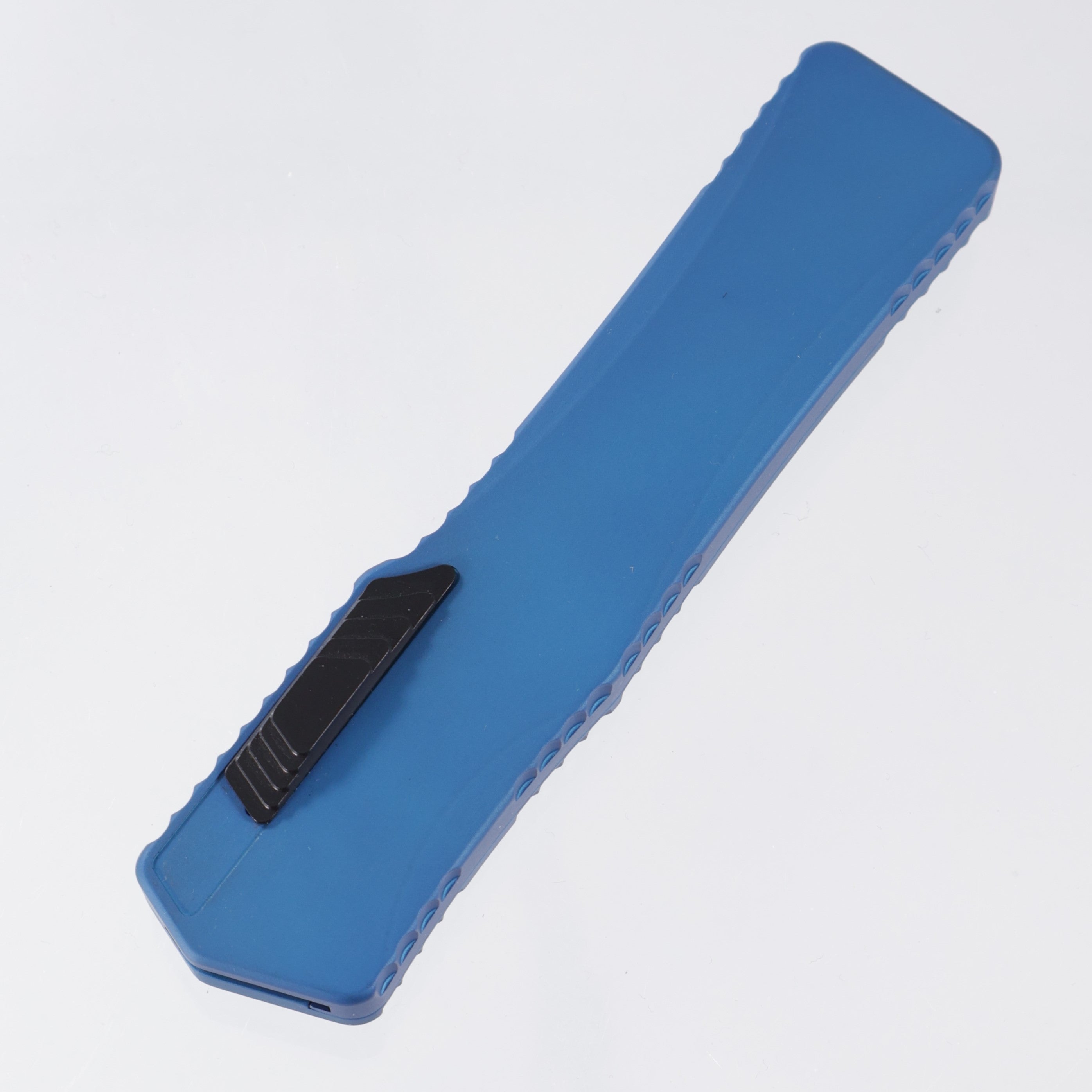 Heretic Cleric Clip Point - Blue Aluminum - DLC 154CM - H014-6A-BLUE  *NEW OLD STOCK*