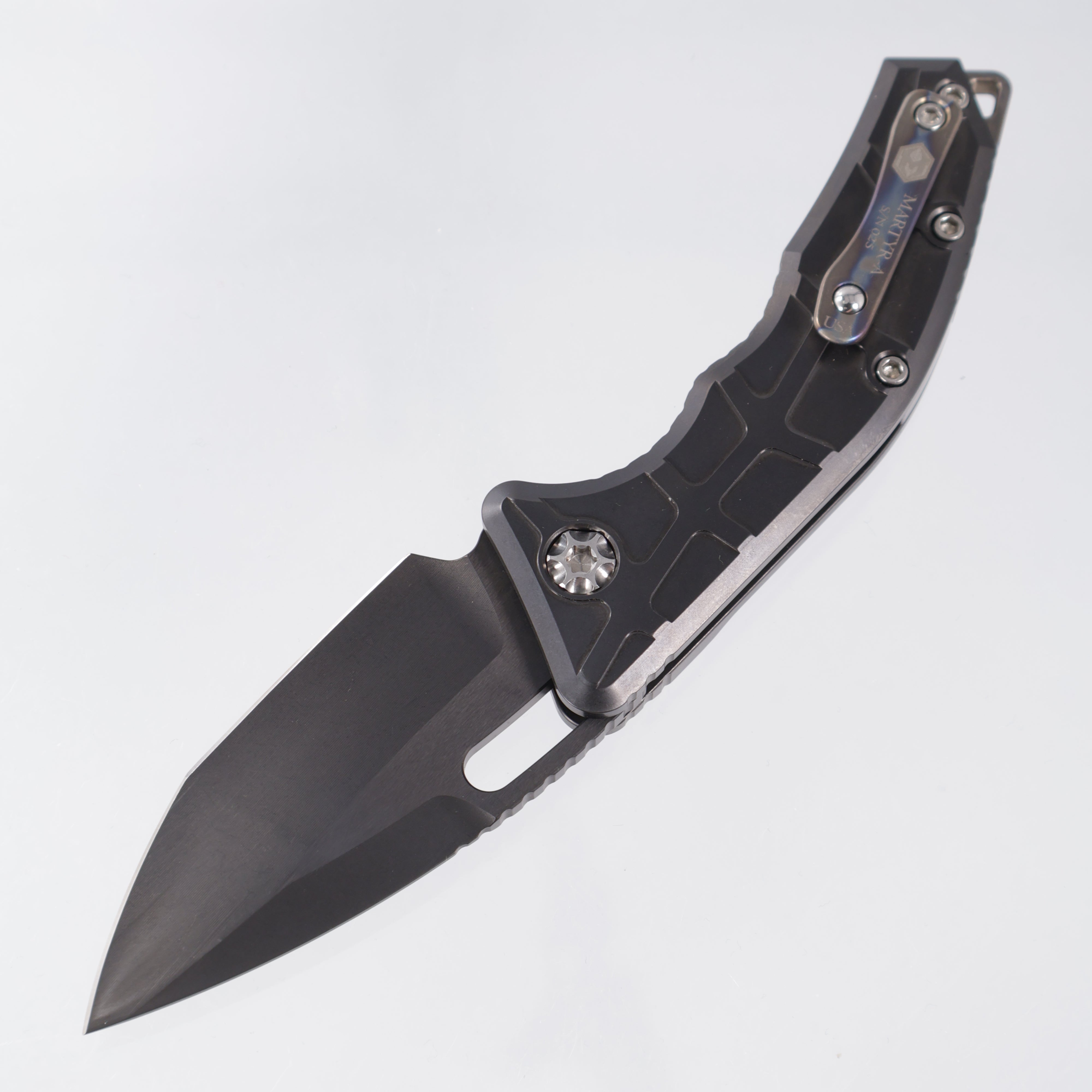 Heretic Martyr Auto - DLC Titanium w/ Flamed Ti Accents & Lightning Strike CF Button - DLC 154CM - 211010-DTI-6A *NEW OLD STOCK*