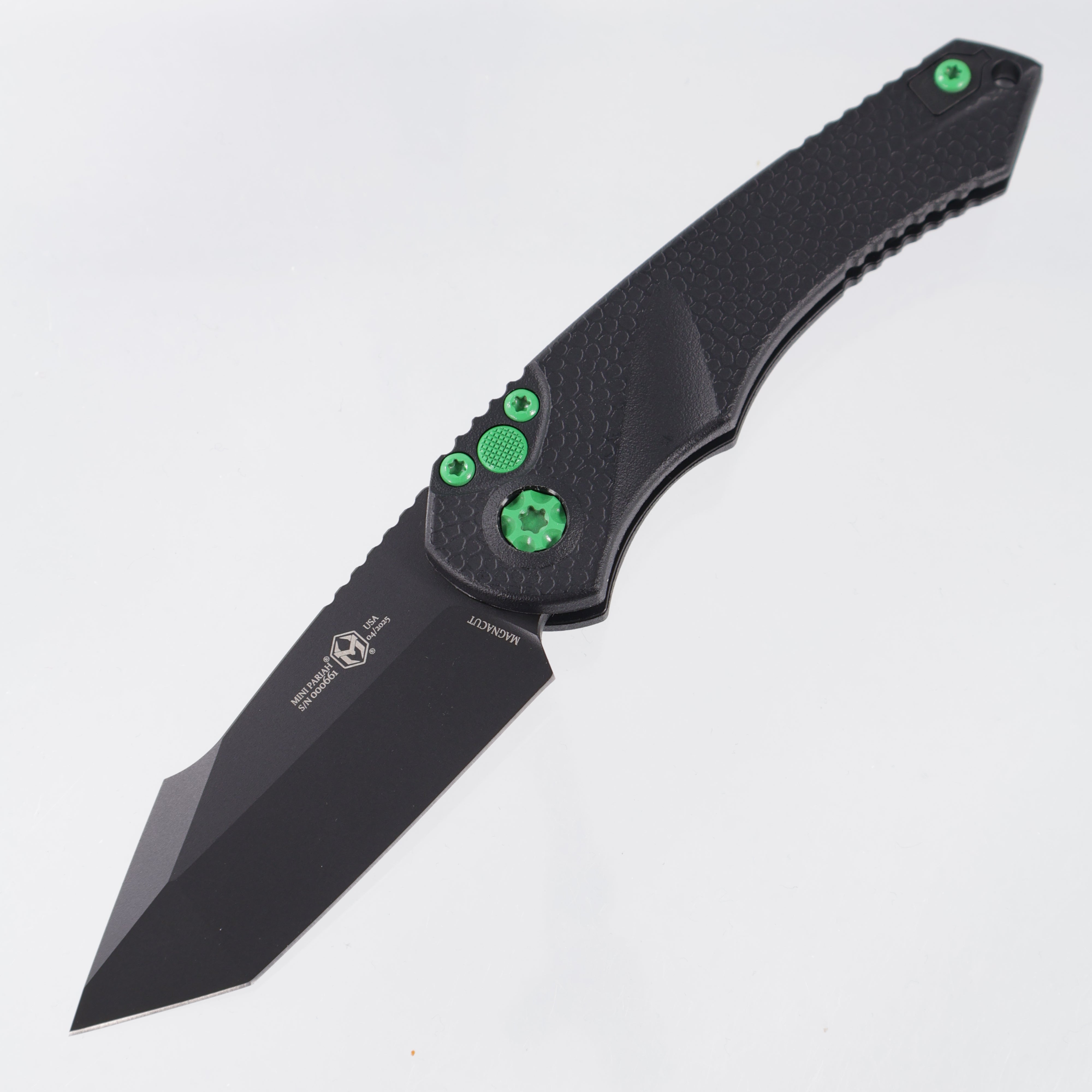 Heretic Mini Pariah Auto Tanto - Black Polymer w/ Toxic Green Hardware - Black Magnacut w/ Snugglez Lasering - H055-4A-TXHDW *PRE-OWNED*