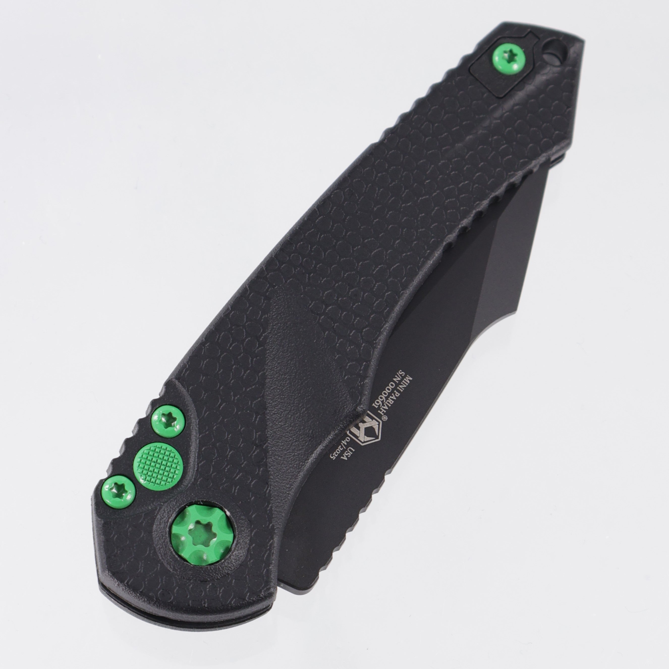 Heretic Mini Pariah Auto Tanto - Black Polymer w/ Toxic Green Hardware - Black Magnacut w/ Snugglez Lasering - H055-4A-TXHDW *PRE-OWNED*