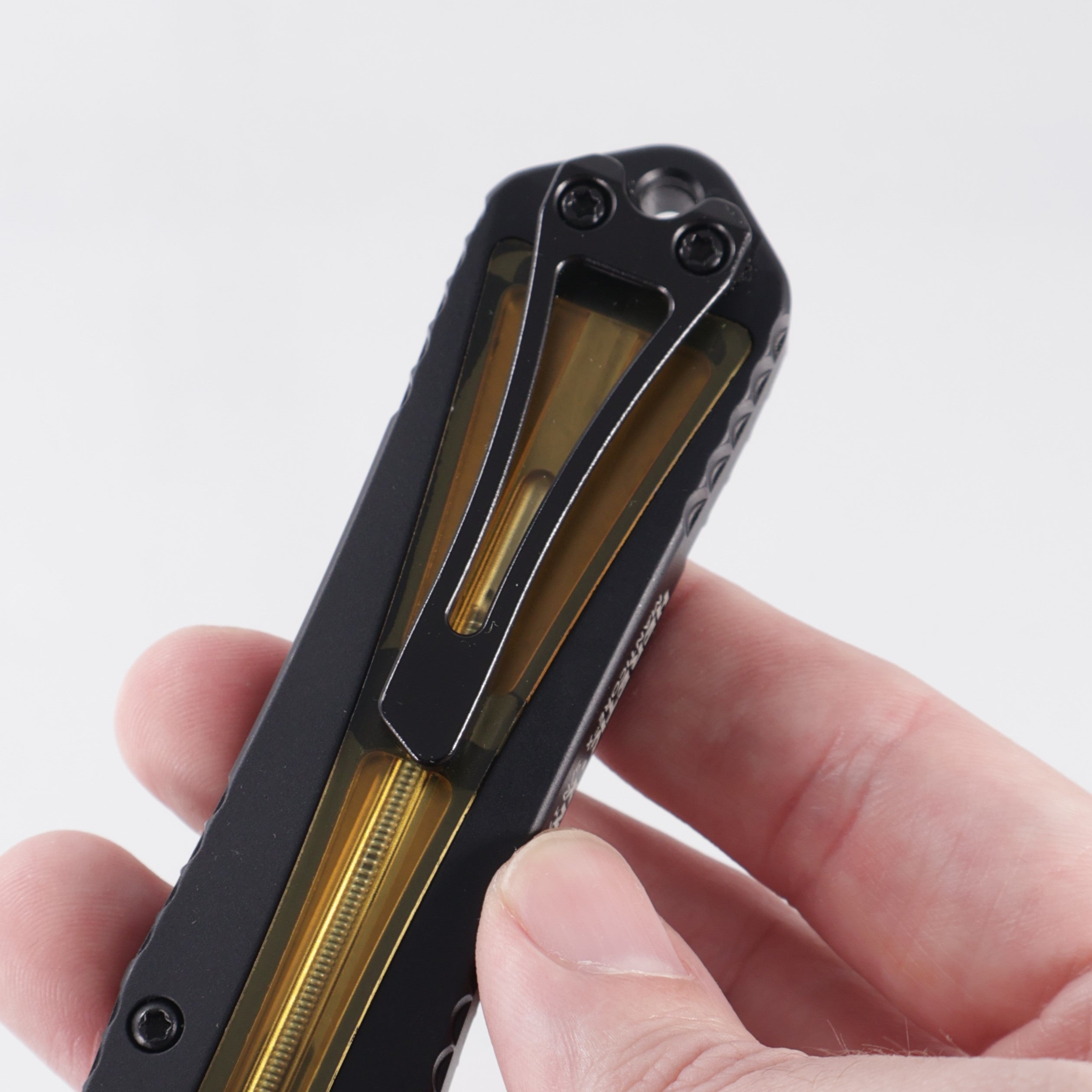 Heretic Manticore X Double Edge - Black Aluminum w/ Ultem Inlays - DLC Full Serrate Magnacut - H032-6C-ULTEM *PRE-OWNED*
