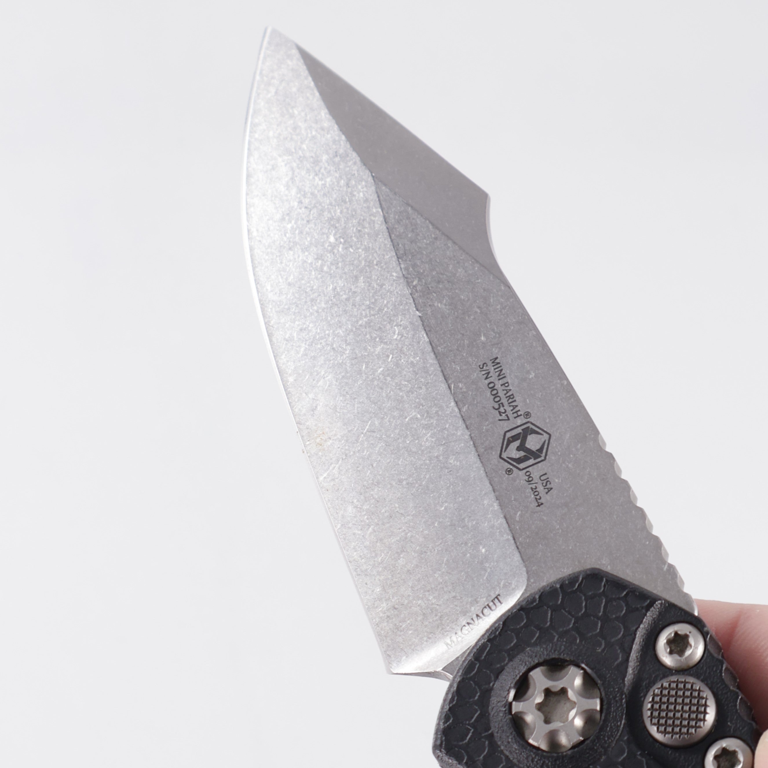 Heretic Mini Pariah Auto Single Edge - Black Polymer - Stonewash Magnacut - H054-2A *PRE-OWNED*