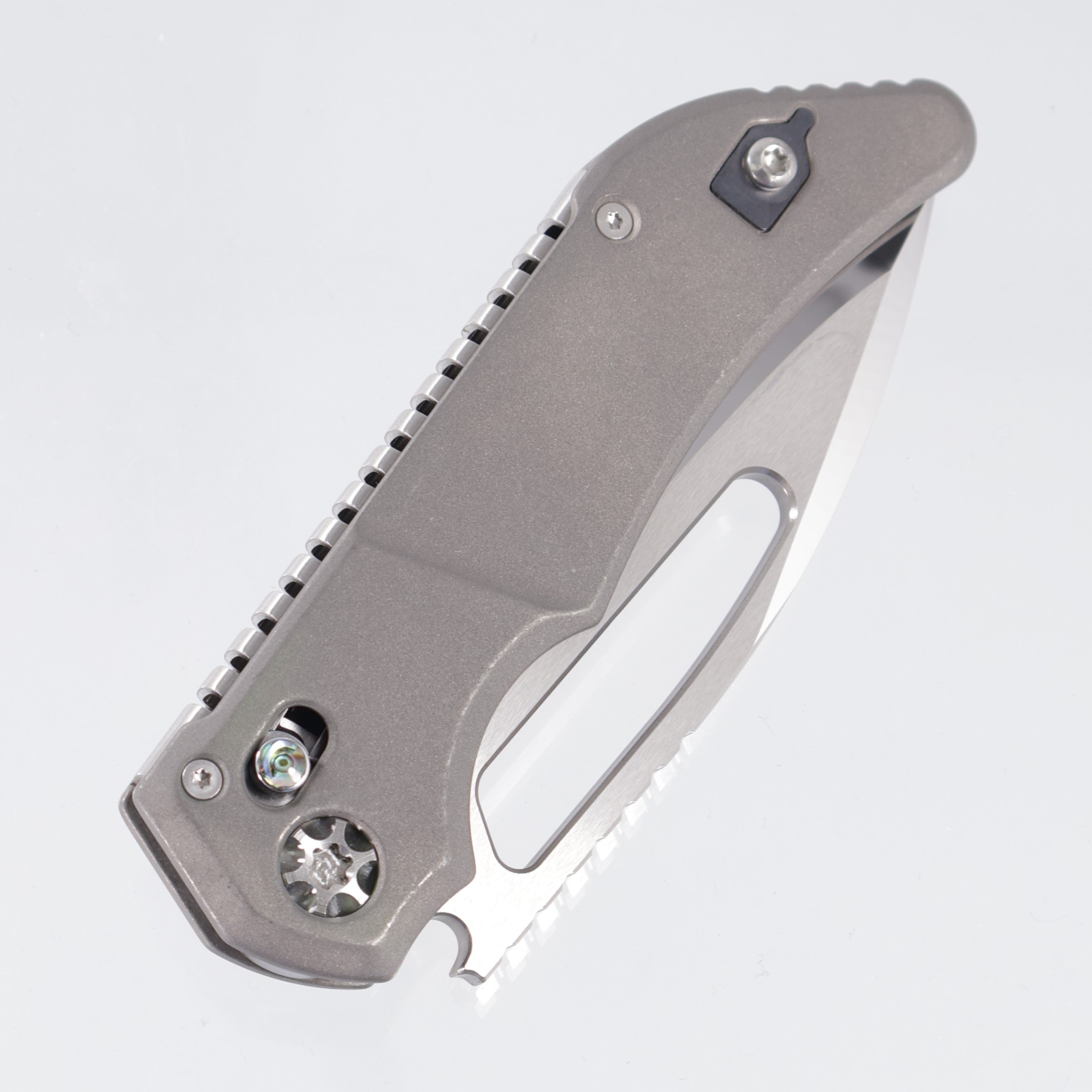 Heretic Koschei Custom - Battleworn Titanium Scales w/ Abalone Buttons - High Polish M390 - S/N: 004