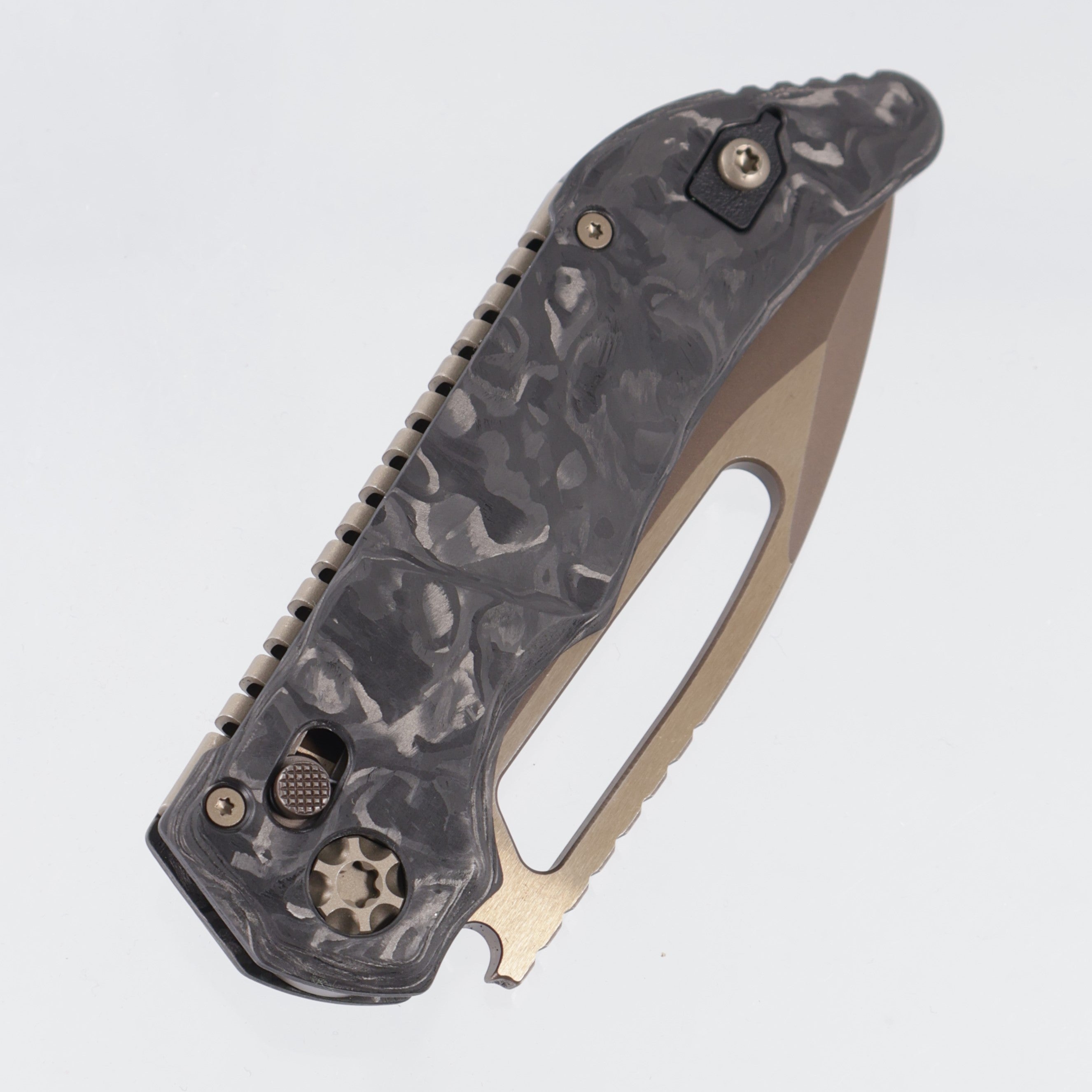 Heretic Koschei - Marbled Carbon Fiber Scales - Bronze Magnacut - H061-7A-MCF