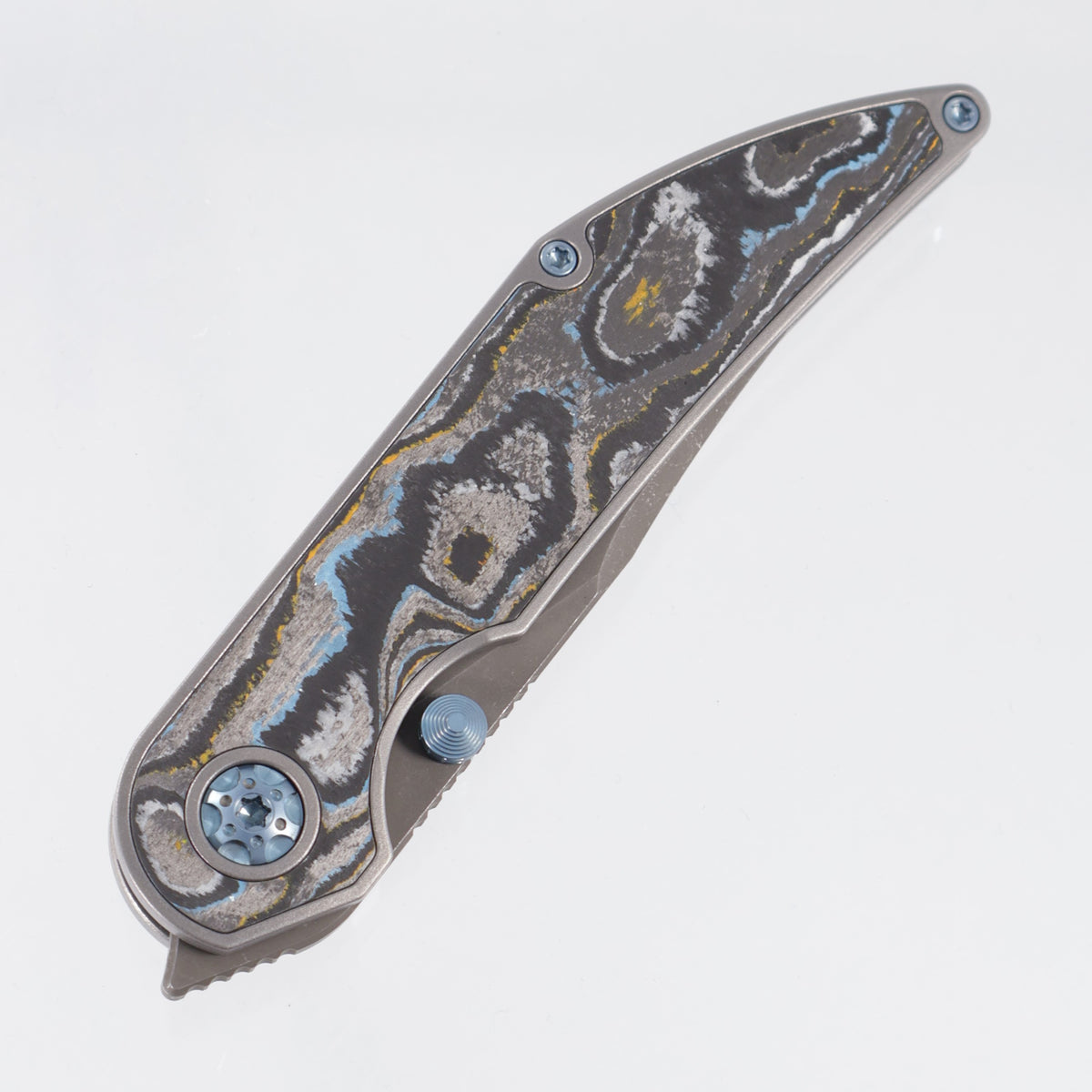 Hypercut Bikkhu #0228 - Stonewash Titanium w/ Gulf Camo Carbon Inlays & Light Blue Ti Accents - Dark Stonewash S45VN