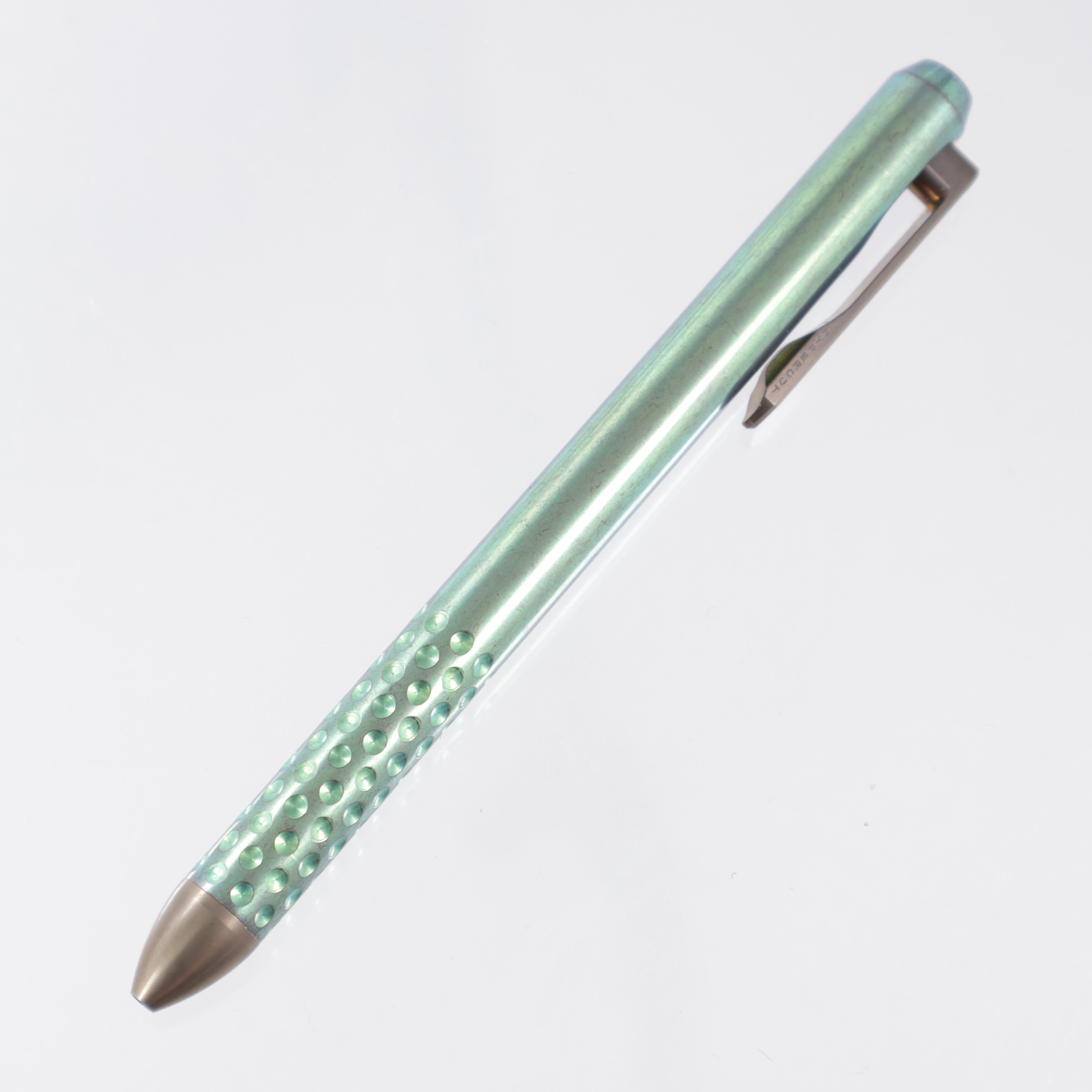 Hypercut Nackt Bolt Action Pen - Green Titanium / Bronze Titanium