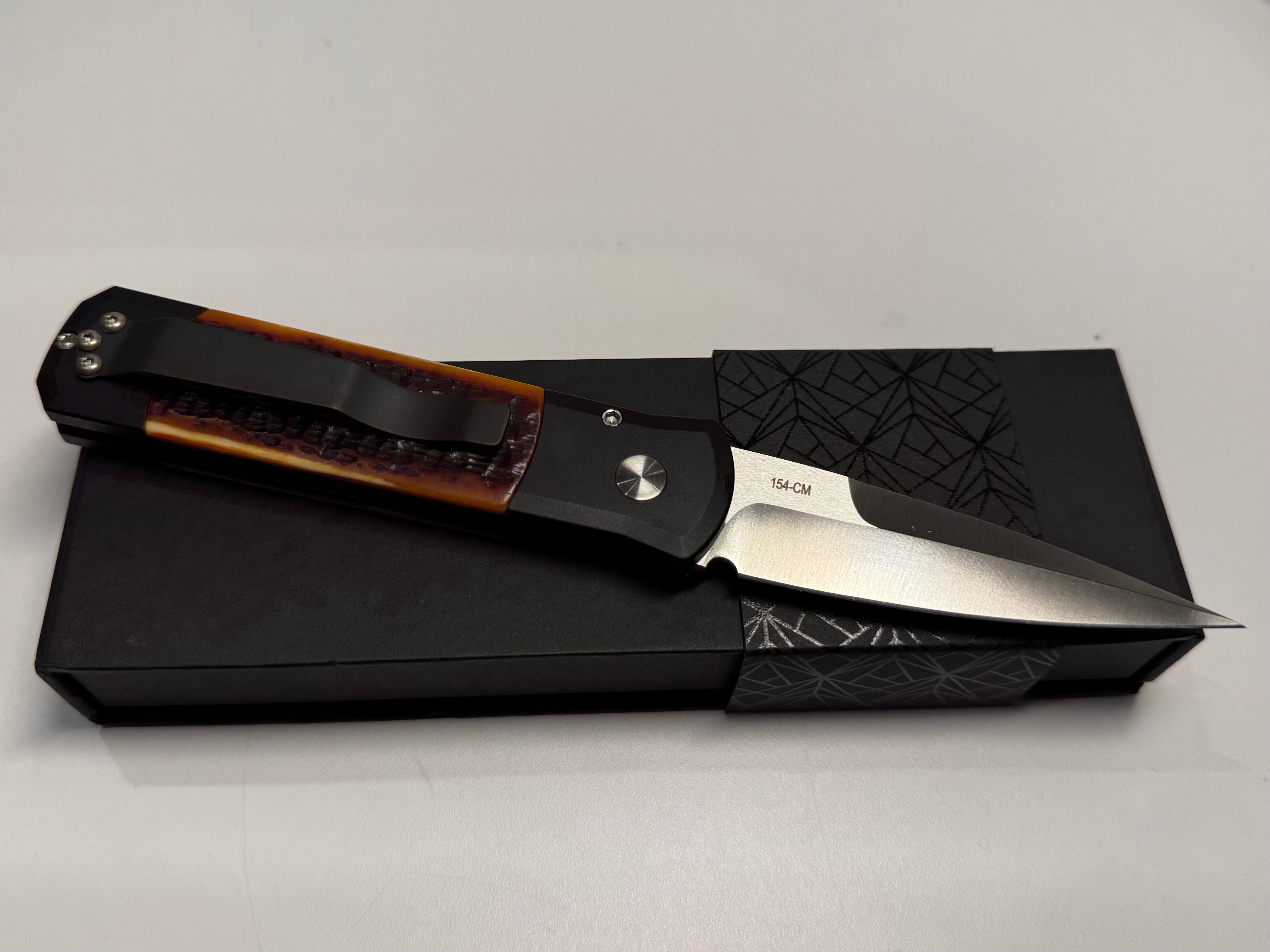 Protech Godson Jigged Bone inlays w/ mosaic pin button 2025 Godson Custom 002