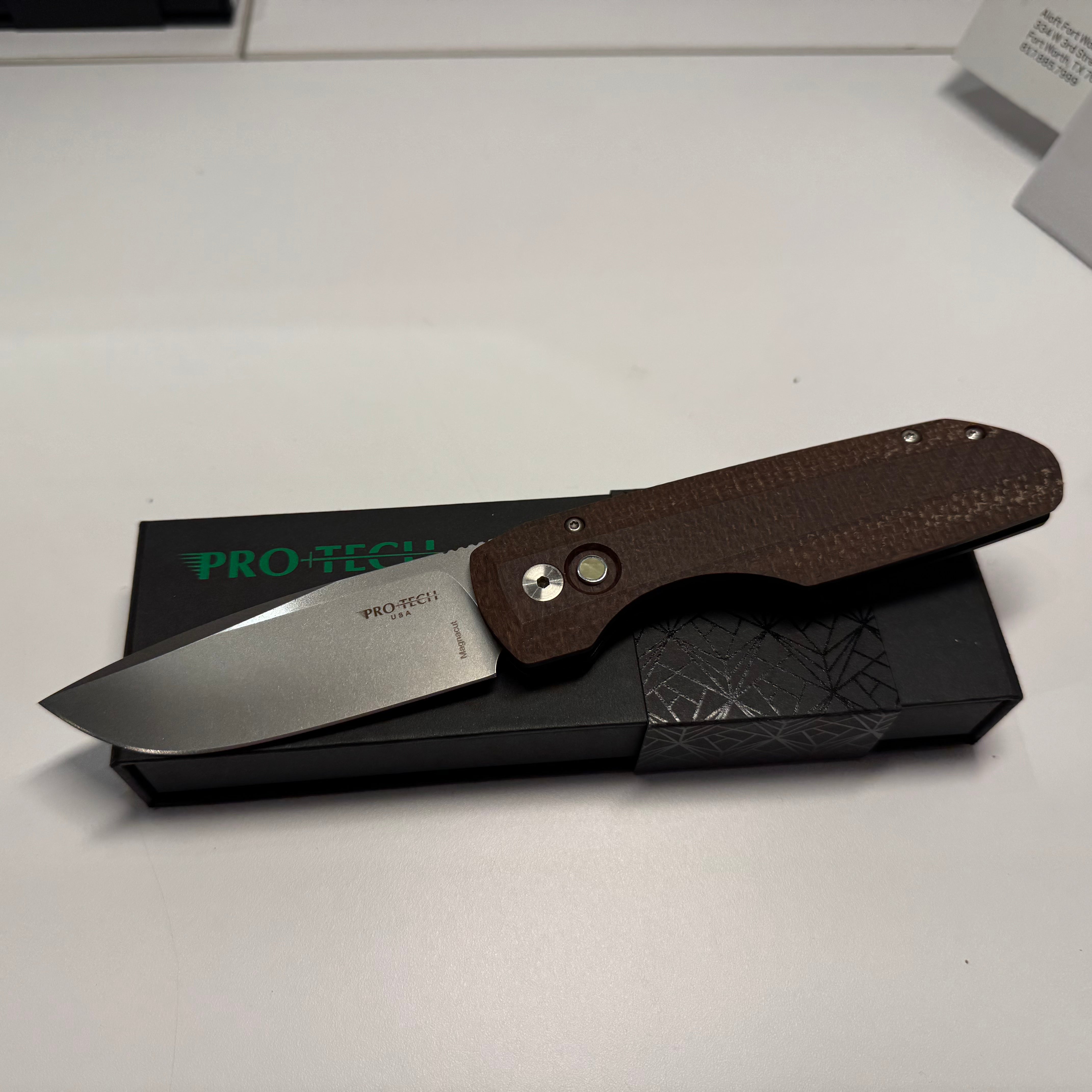 Protech x Vero Synapse auto Burlap Micarta top scale w/ gold lip pearl button 2025 BLADE TX VERO.1
