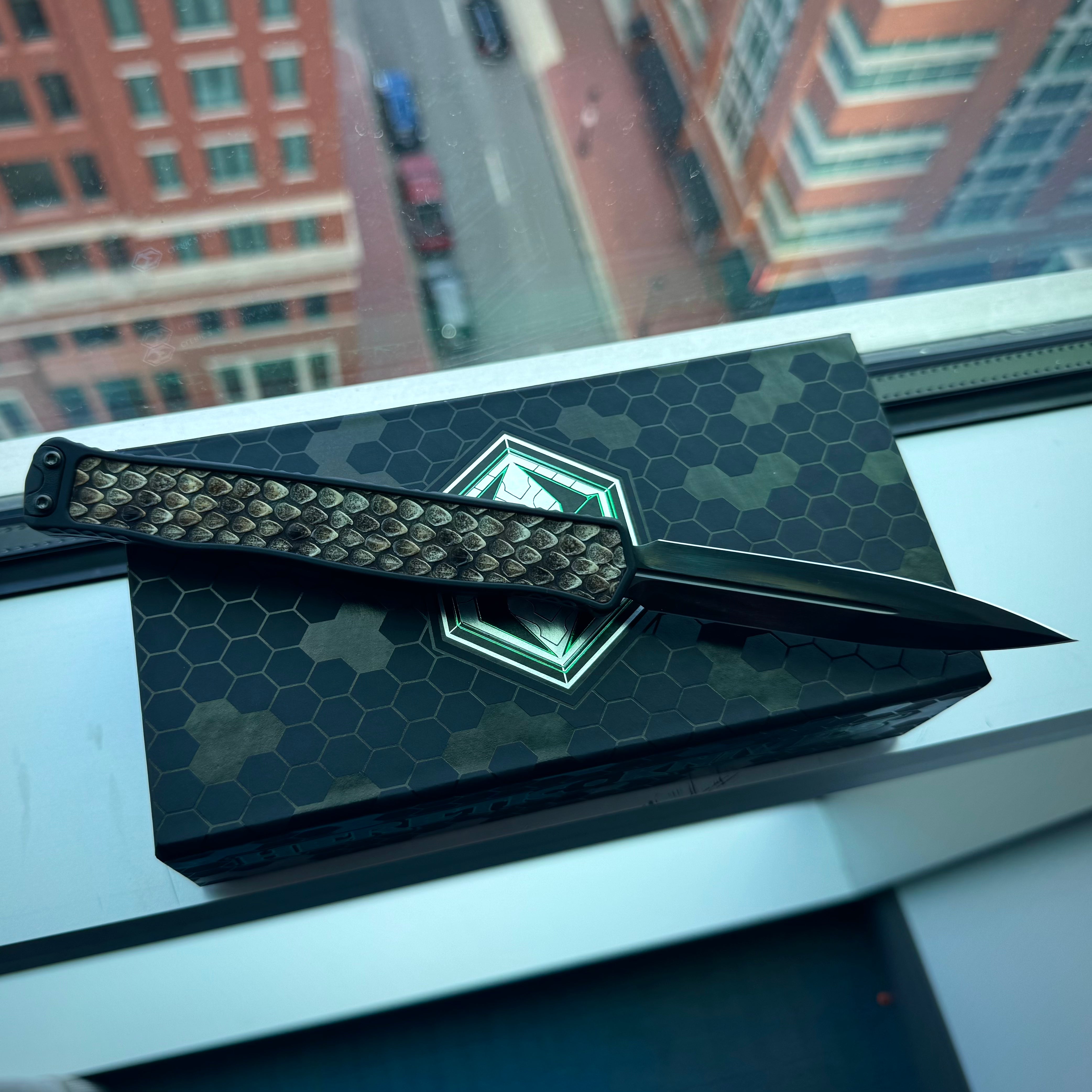 *BLEM* Heretic Cleric 2 Custom - Double Edge High Sheen DLC / Aluminum Chassis w/ Diamondback Rattlesnake inlays / Desert Ironwood Button Inlay / DLC hardware