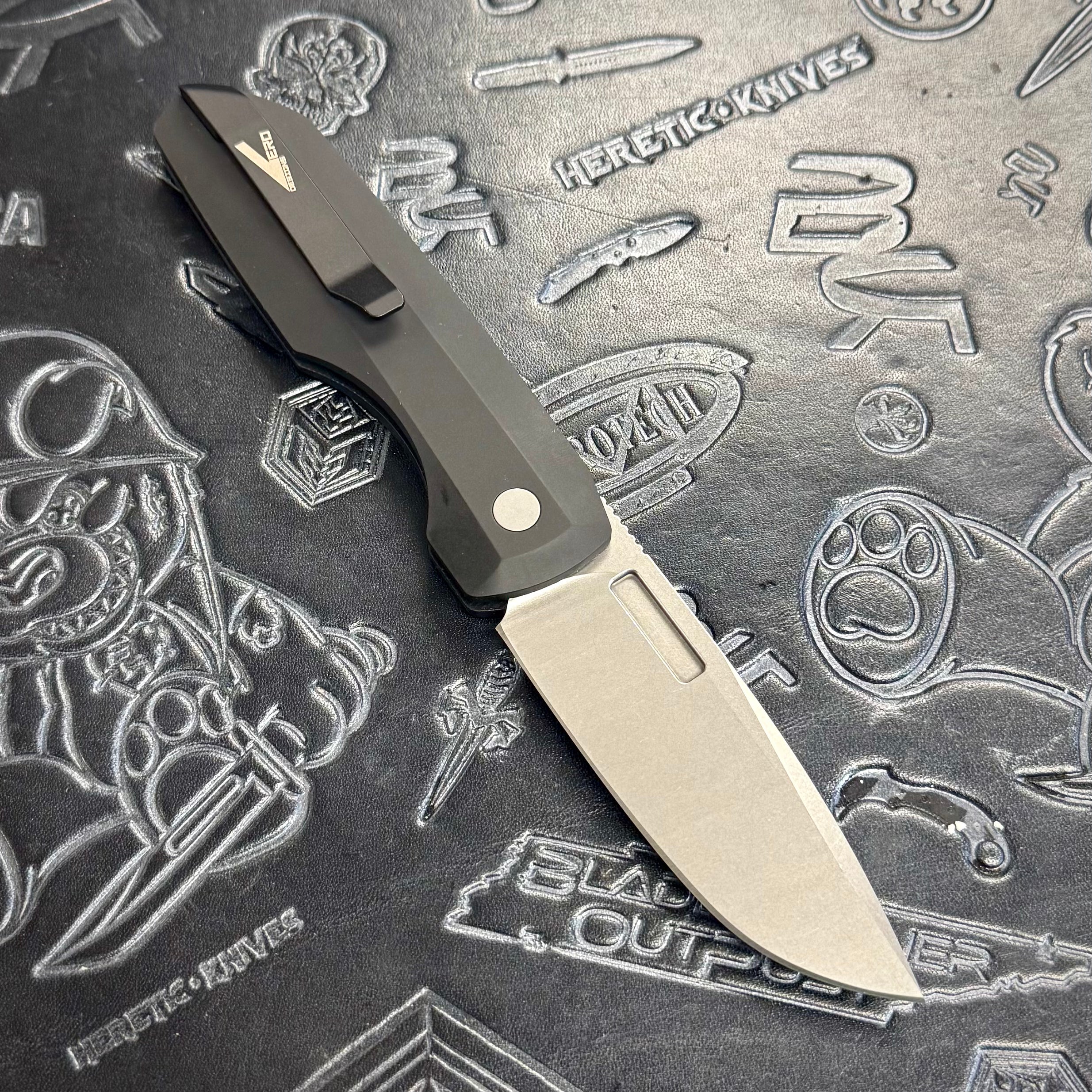 Protech x Vero Synapse Auto VERO1211-BLK MIC - Black Canvas Micarta Lid - Stonewash Magnacut