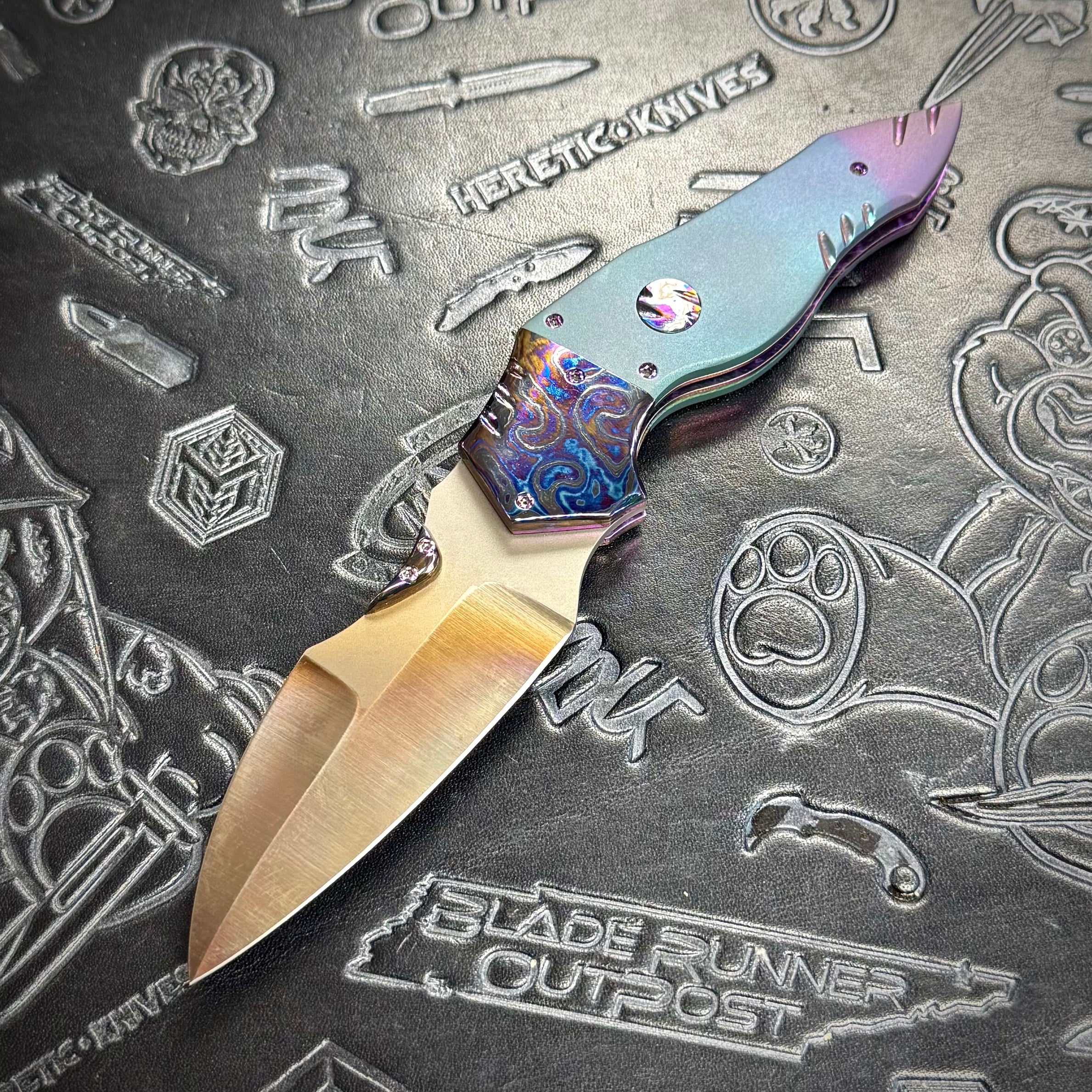 Vallotton, Brandon Custom - Acolyte D/A folder - Titanium & Black Dragon Timascus handles - Magnacut blade