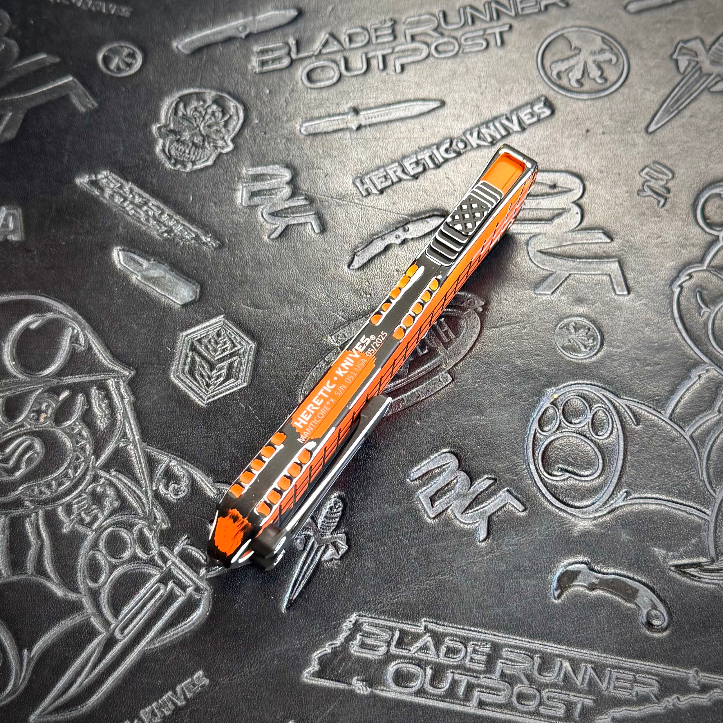 Heretic Manticore X - Double Edge Orange Cel Shade - H032F-CS-OG