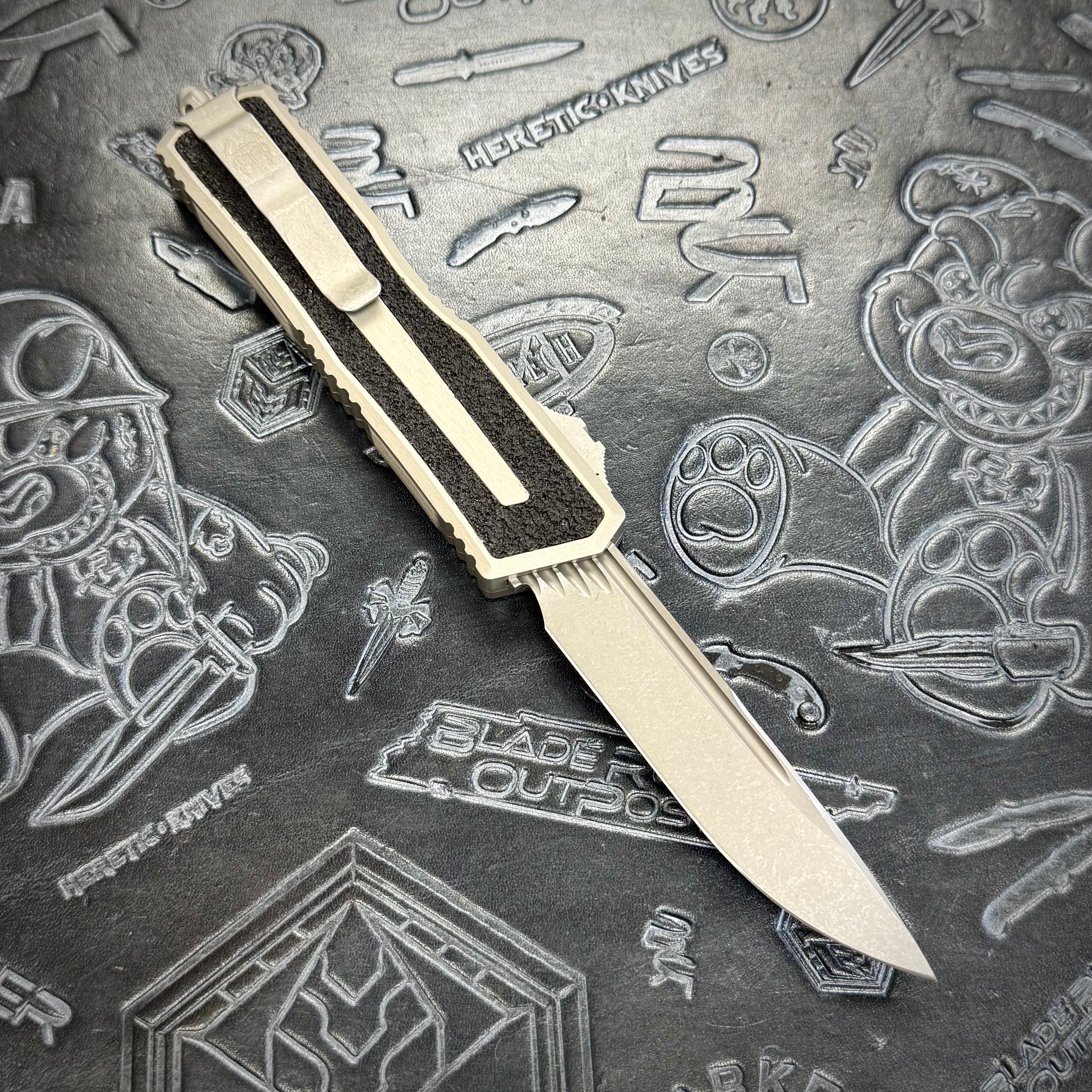 Microtech Scarab 2 Gen3 - Natural Clear - Apocalpytic S/E - Scarab II Gen III - 1278-10 APNC