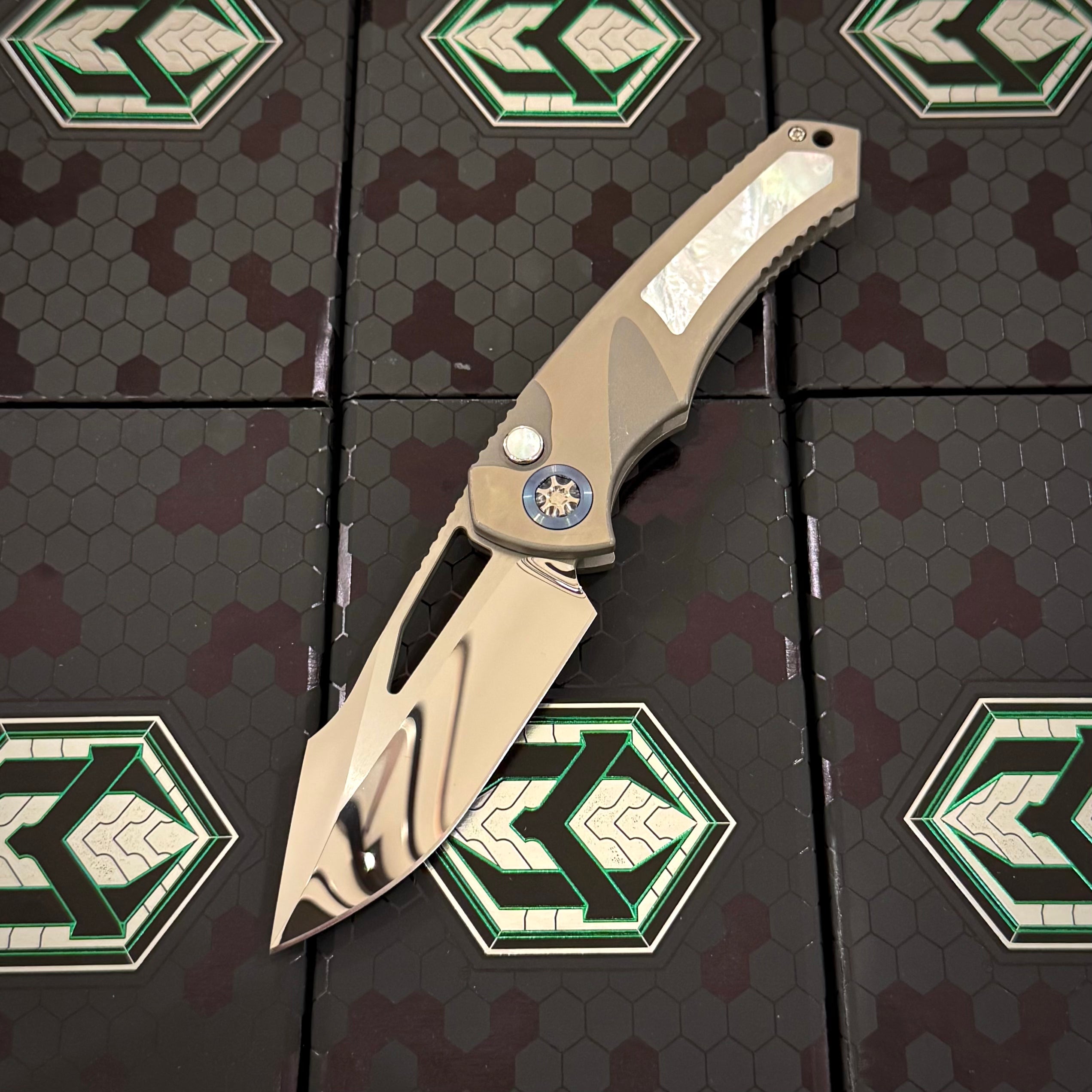 Heretic Pariah Manual Custom - Single Edge Mirror Polish - Hefted Titanium Chassis w/ Mother of Pearl inlays & Mother of Pearl button inlay - Blue Ti pivot collars S/N: 006