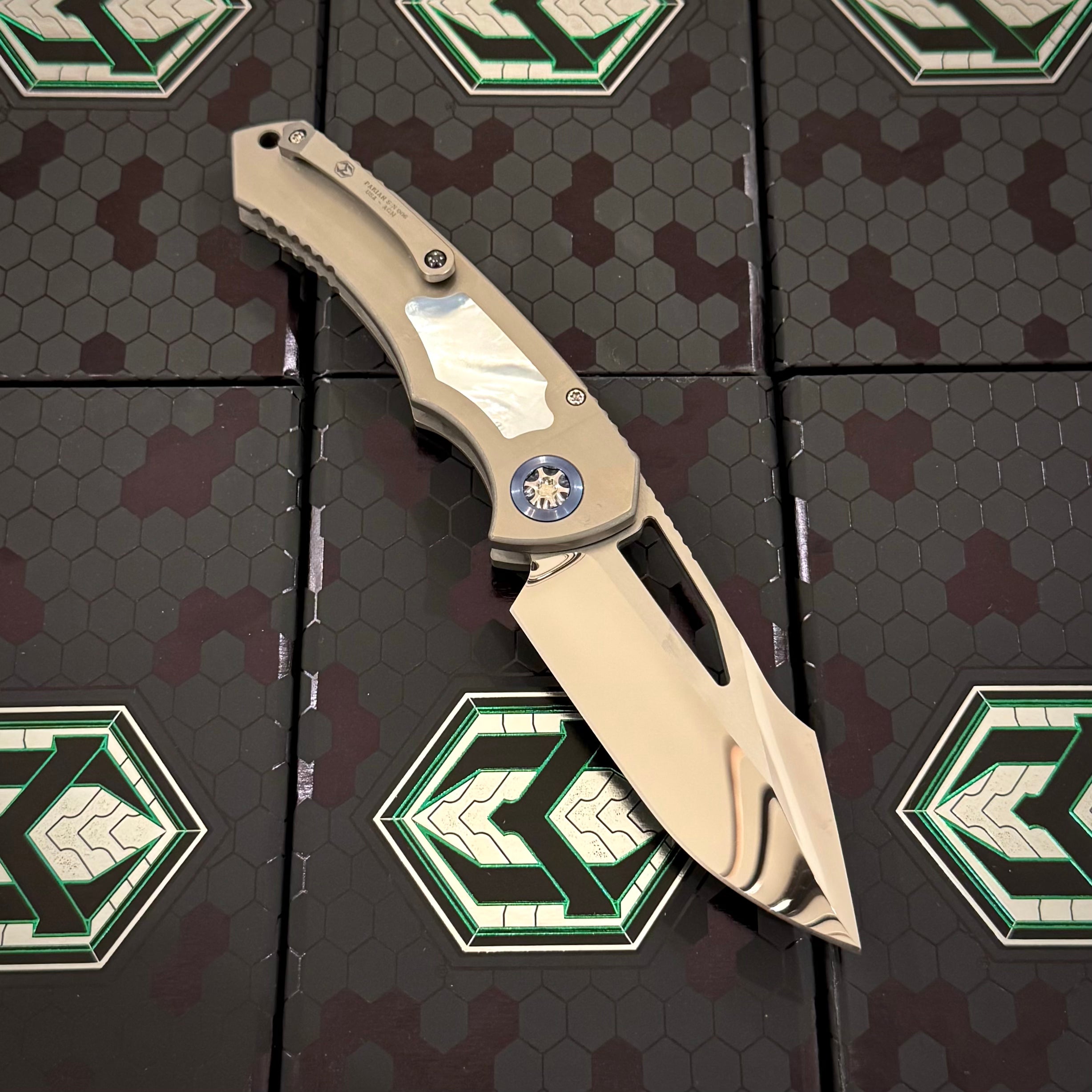 Heretic Pariah Manual Custom - Single Edge Mirror Polish - Hefted Titanium Chassis w/ Mother of Pearl inlays & Mother of Pearl button inlay - Blue Ti pivot collars S/N: 006