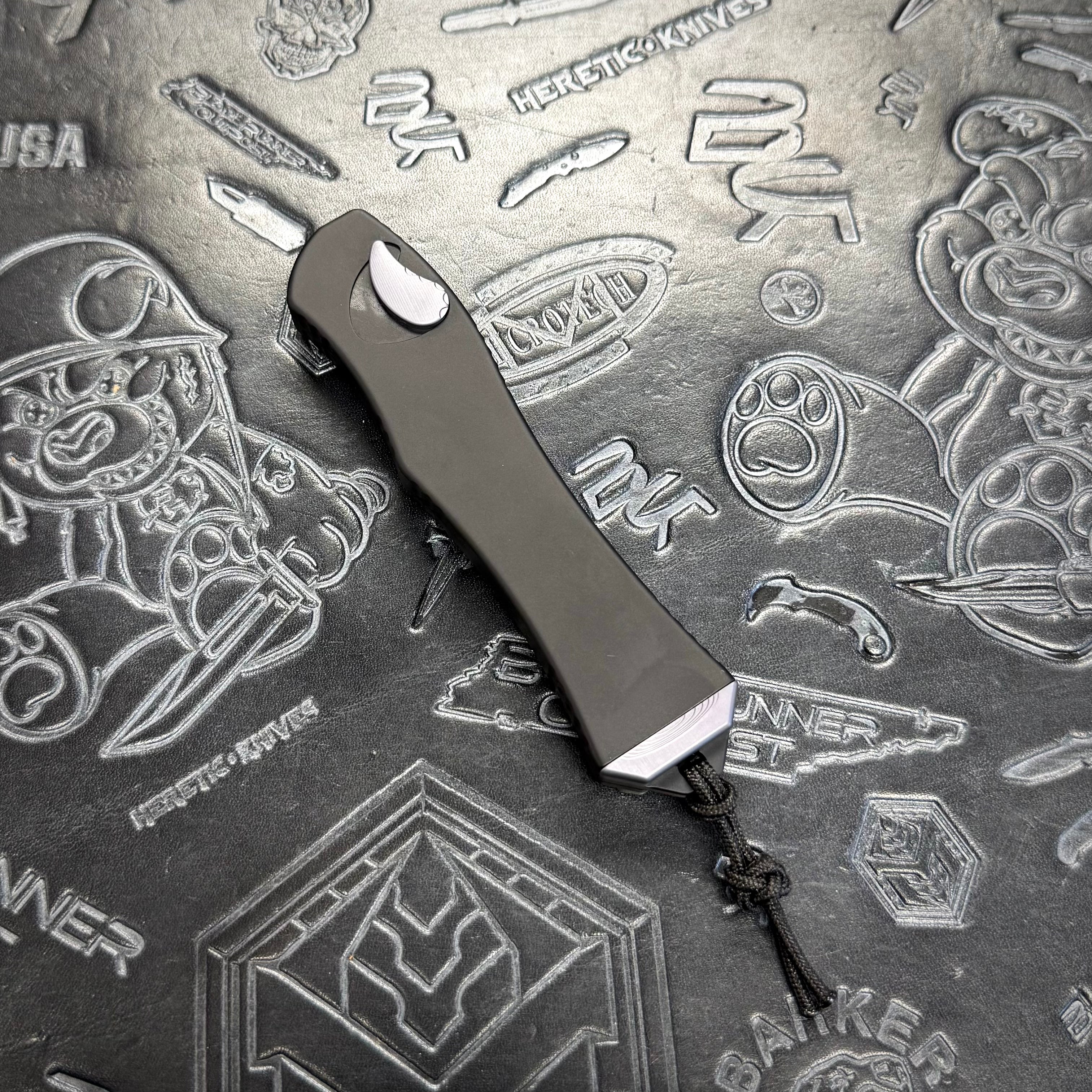 Heretic Hydra V4 Proof Run - Black w/ grey accents - Stonewash
