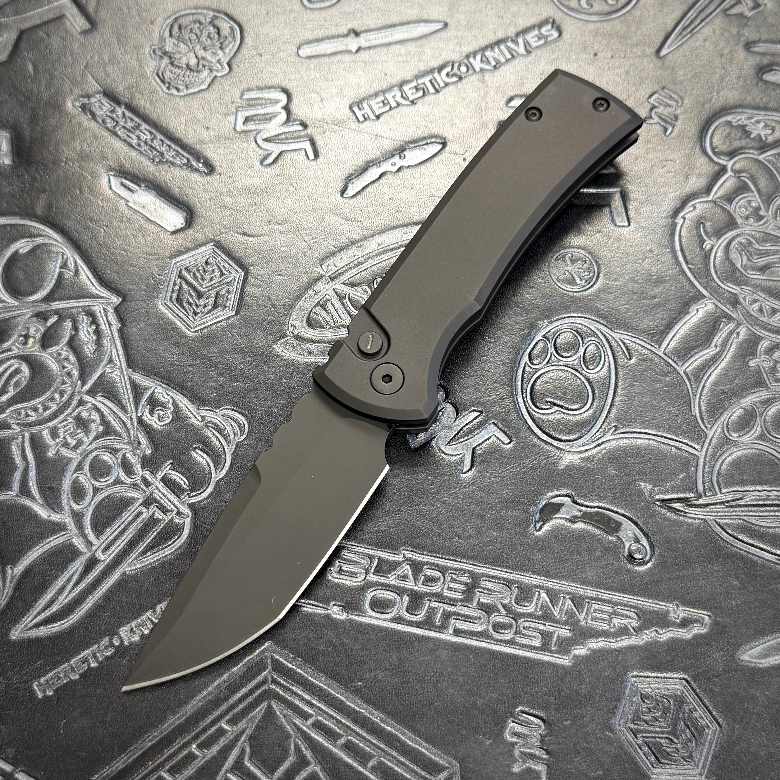 Protech x Chaves Redencion Auto - Black Aluminum w/ Tritium Button Inlay - Sterile DLC S35VN - RCR1103-OPERATOR