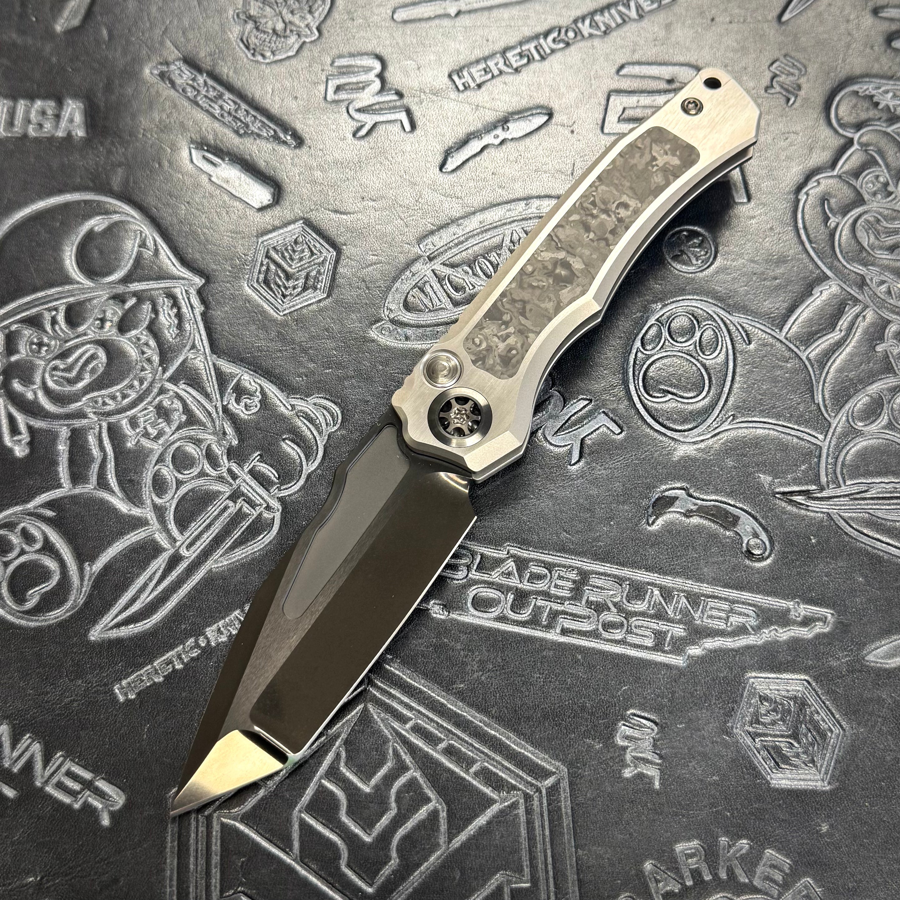 Heretic Wraith V4 Auto Custom - Compound Grind Tanto High Sheen DLC - Hefted Titanium Chassis - CarboTi Techno Carbo Inlays - DLC Hardware S/N: 023