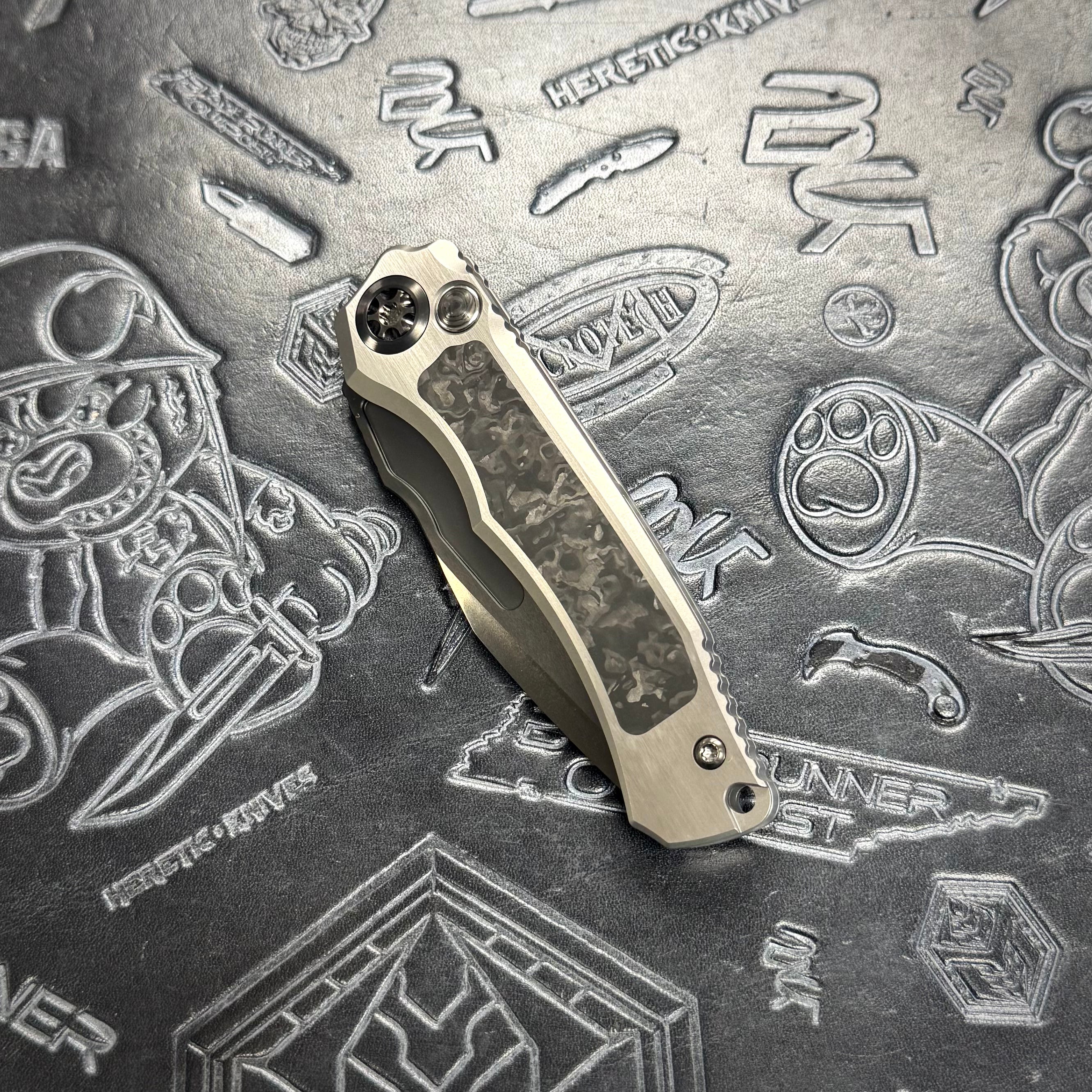 Heretic Wraith V4 Auto Custom - Compound Grind Tanto High Sheen DLC - Hefted Titanium Chassis - CarboTi Techno Carbo Inlays - DLC Hardware S/N: 023