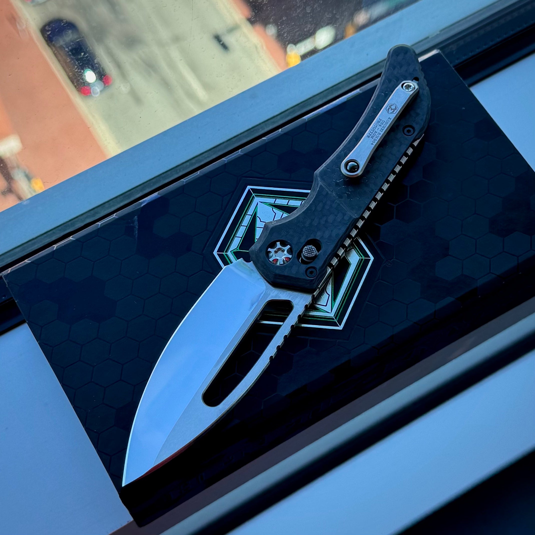 Heretic Koschei Prototype Custom - High Polish M390 - Carbon Fiber Chassis