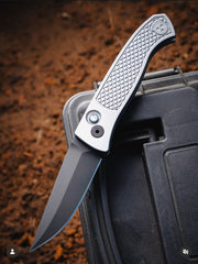 Pro-Tech Brend Classic - Gray Diamond Texture Alumimum w/ Black Lip Pearl Button - DLC Magnacut - CCKSF26.Brend.1