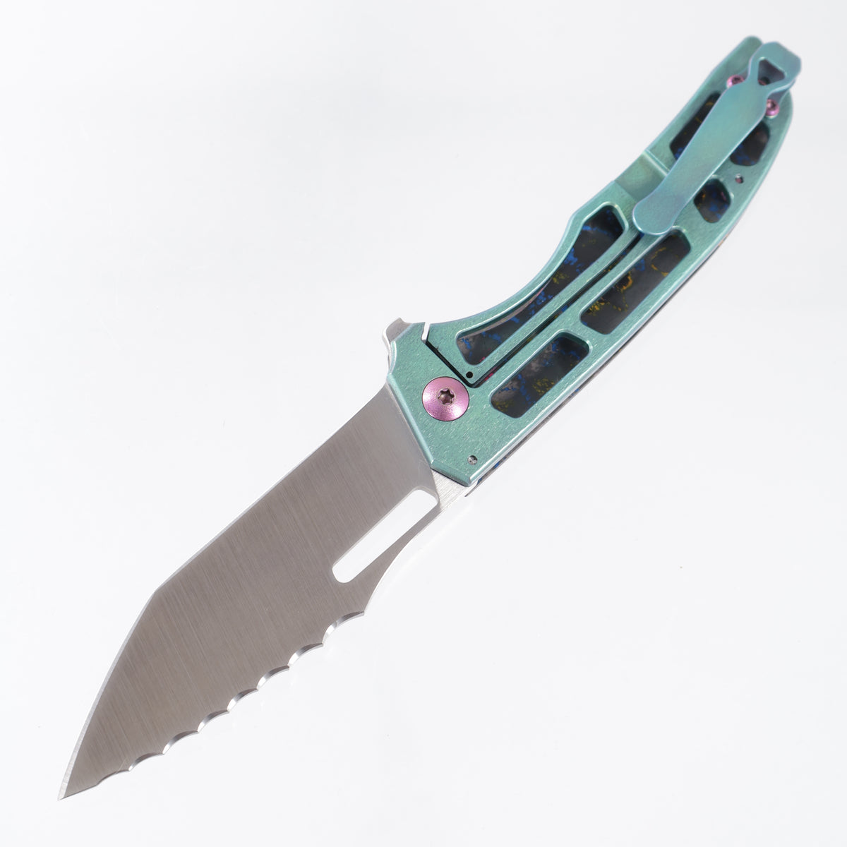 John Gray Slitter V2 Tanto - 80s Camo Carbon Lace Texture - Green Ano Barked Titanium w/ Pink Hardware - Satin Magnacut - BROP Exclusive