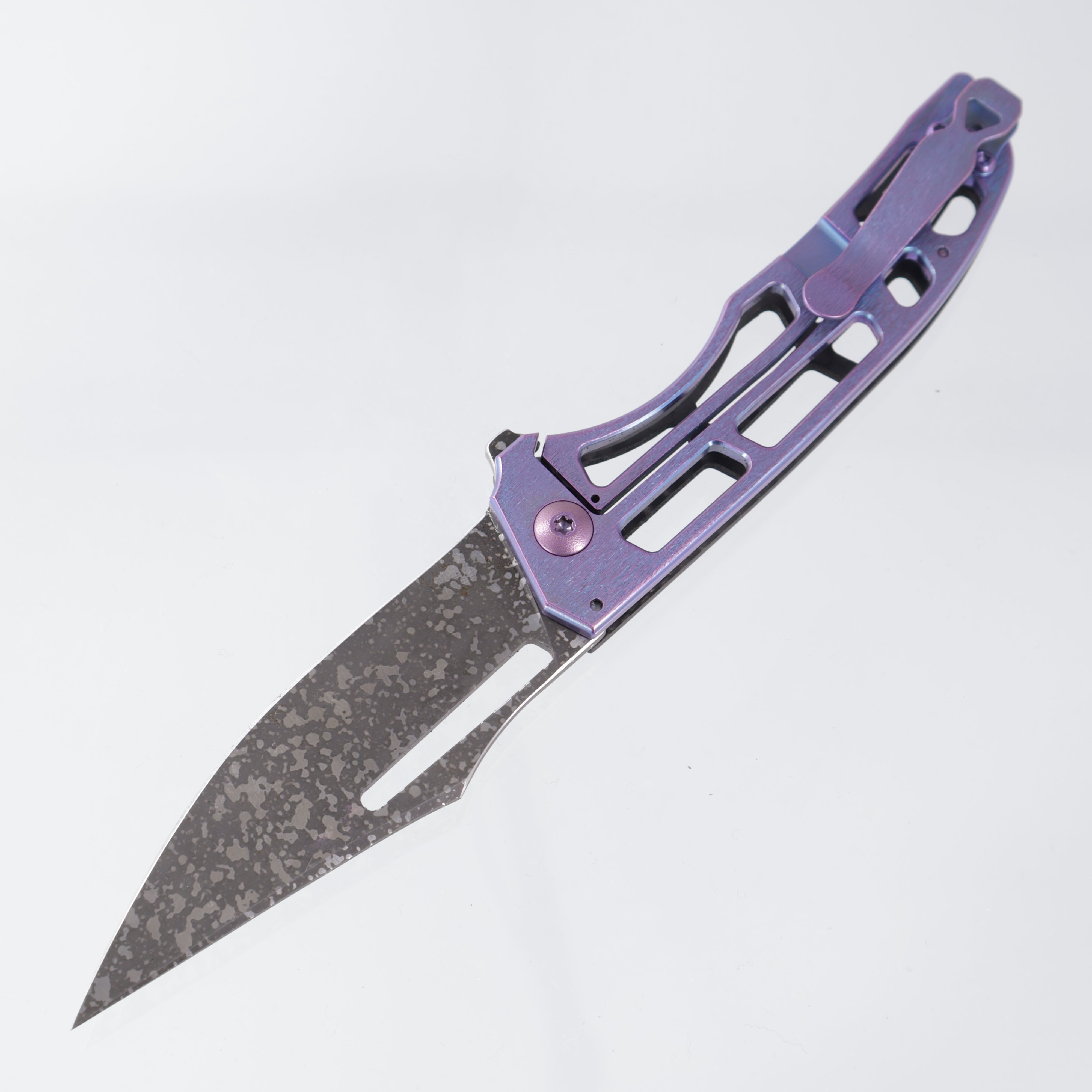 John Gray Slitter V2 Harpoon Bowie - Carbon Fiber / Barked Purple Titanium - Dark Rain Magnacut