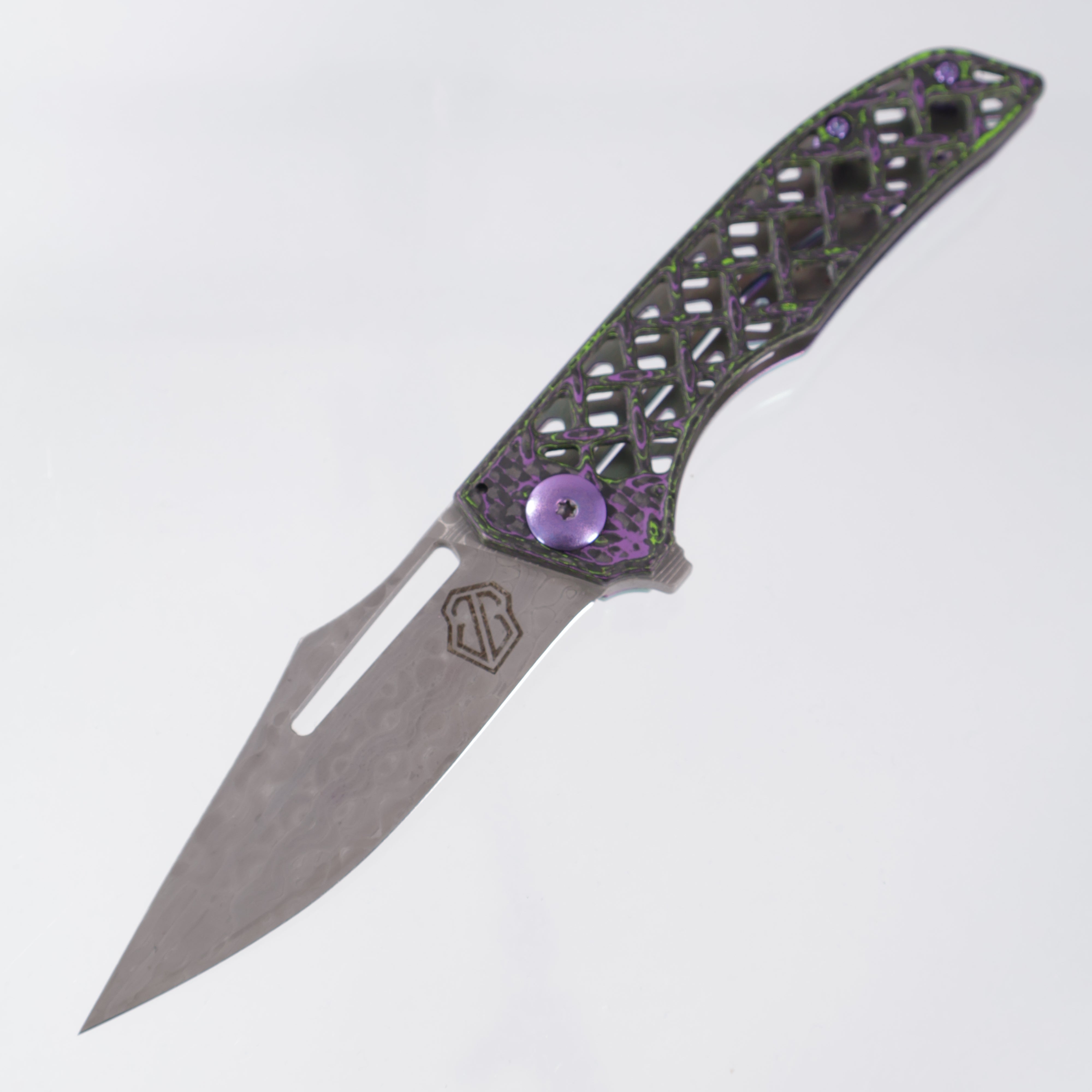 John Gray Slitter V2 Harpoon Bowie - Chainmail World Breaker Weave Camo Carbon - Chainmail Green/Purple Lockside w/ Purple Hardware - Chad Nichols Iguana Damascus