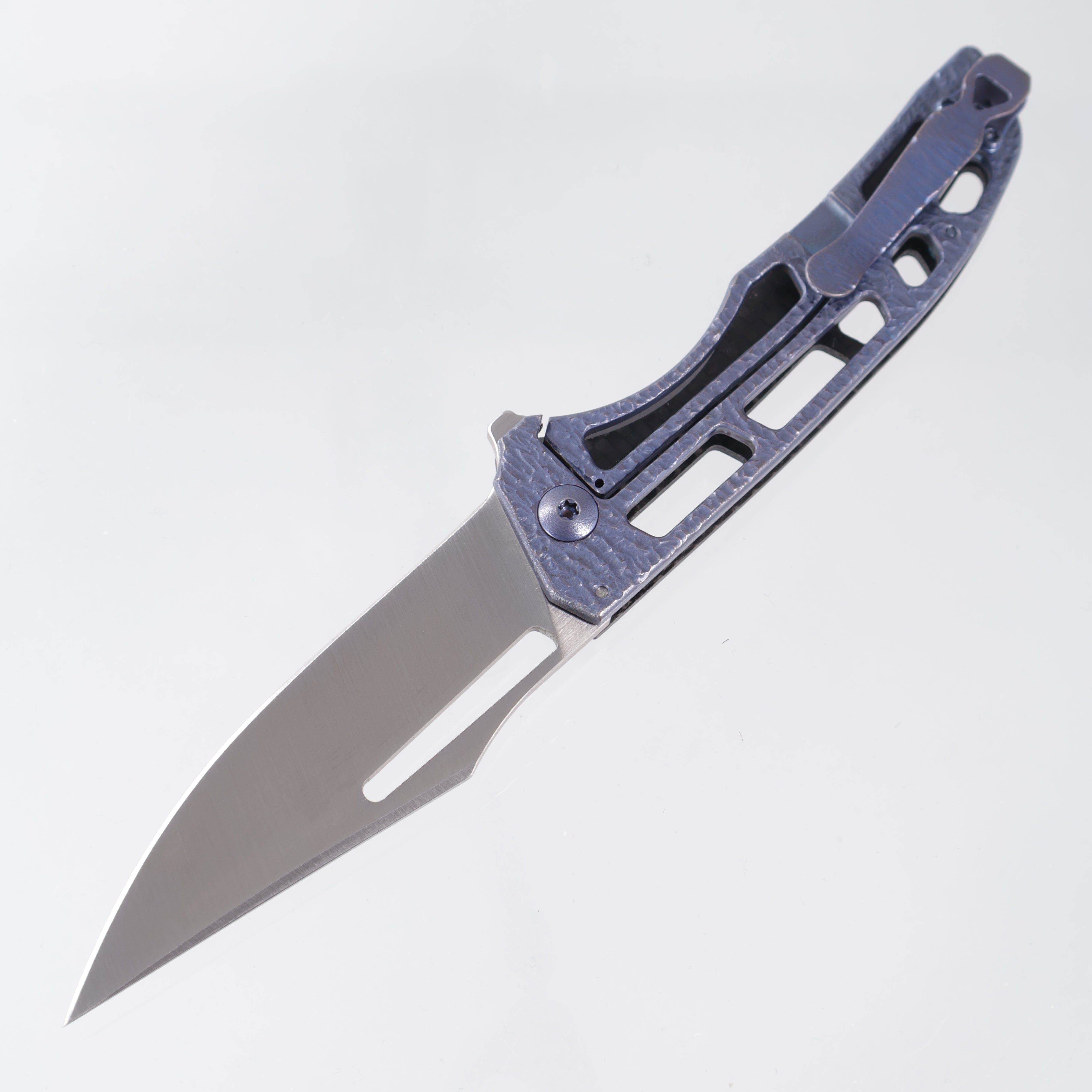John Gray Slitter V2 Harpoon Bowie - Twill Carbon Fiber Half Ported - Blue Godzilla Hyde Titanium w/ Blue Hardware - Satin Magnacut
