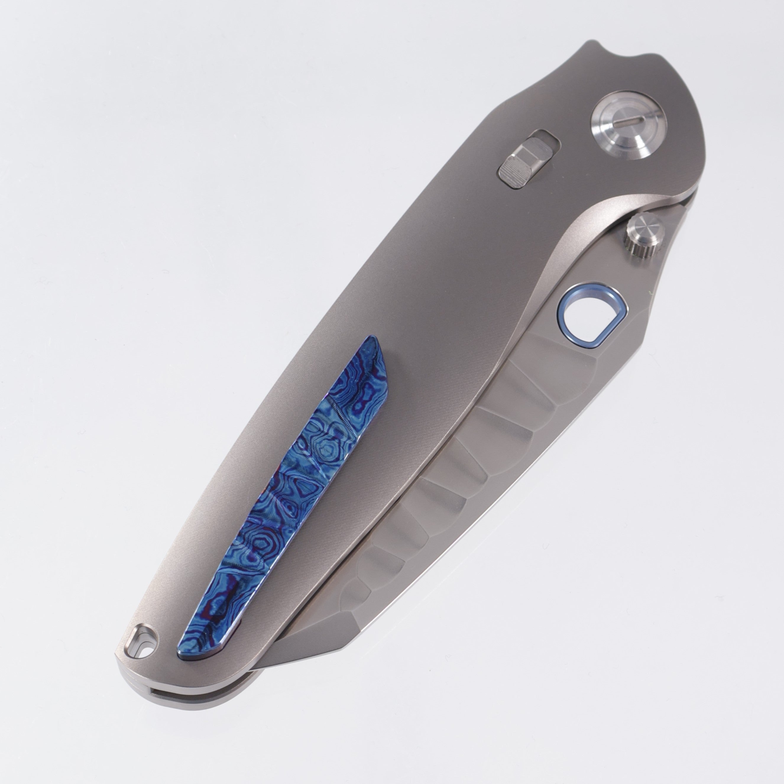 Ketuo Dirty Bird - Beadblast Titanium w/ ZircuTi Pivot Collar & Pocket Clip - Pearlescent M390 w/ Rock Pattern - P