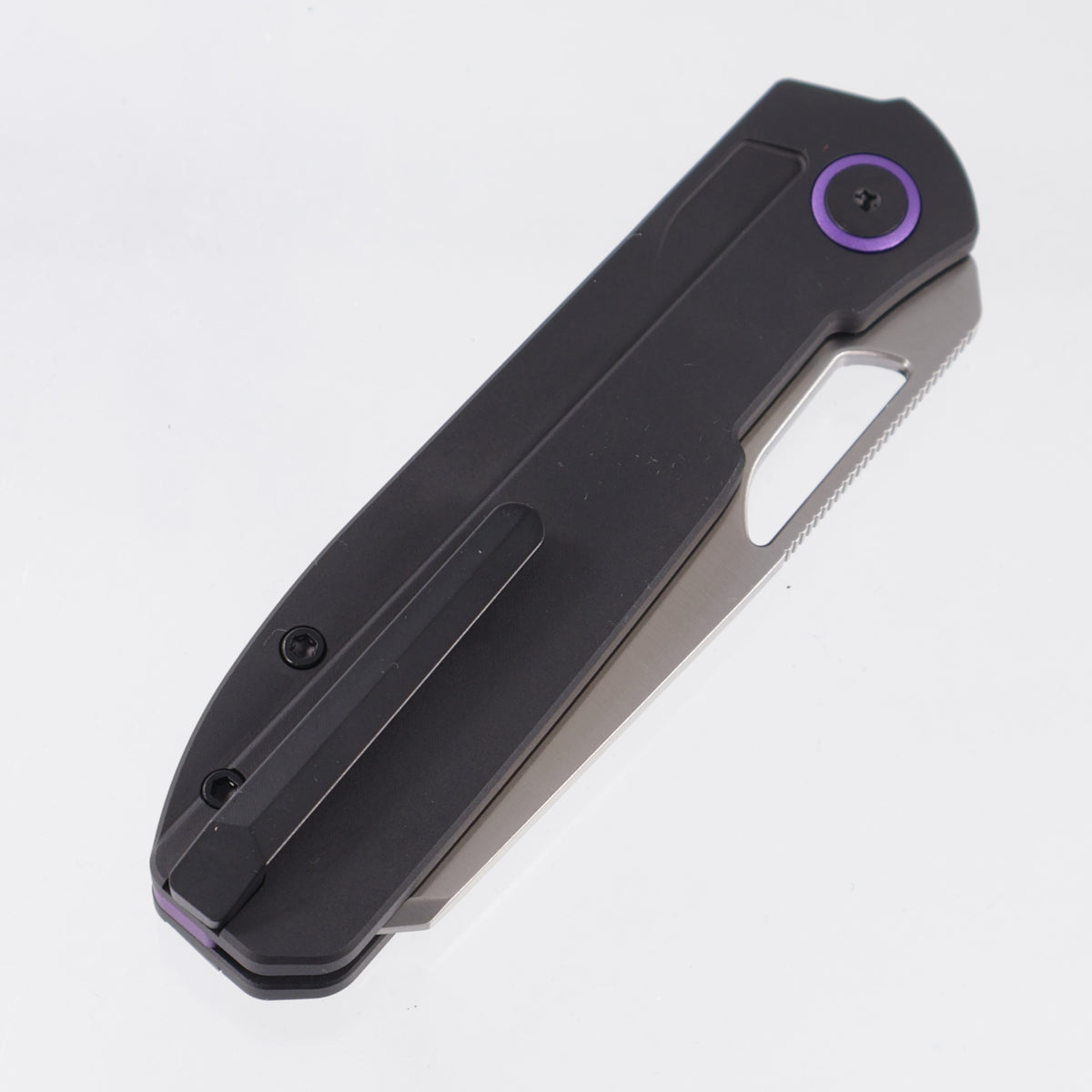 Kizer Mash Button Liner Lock - Black Aluminum w/ Purple Accents - Satin M390 - Ki3699BSA1