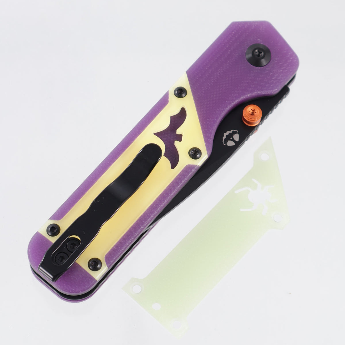 Kizer Halloween Militaw 3.1 - Purple GITD G10 w/ Yellow GITD Acrylic Inlays - Black PVD M390 - Ki3634.31BDHW1