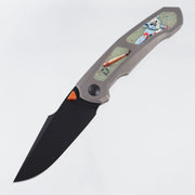 Kizer Halloween Feweed XL - Stonewash Titanium w/ Green & Purple GITD Inlays - Black PVD Rex 45 - Ki4694HW1