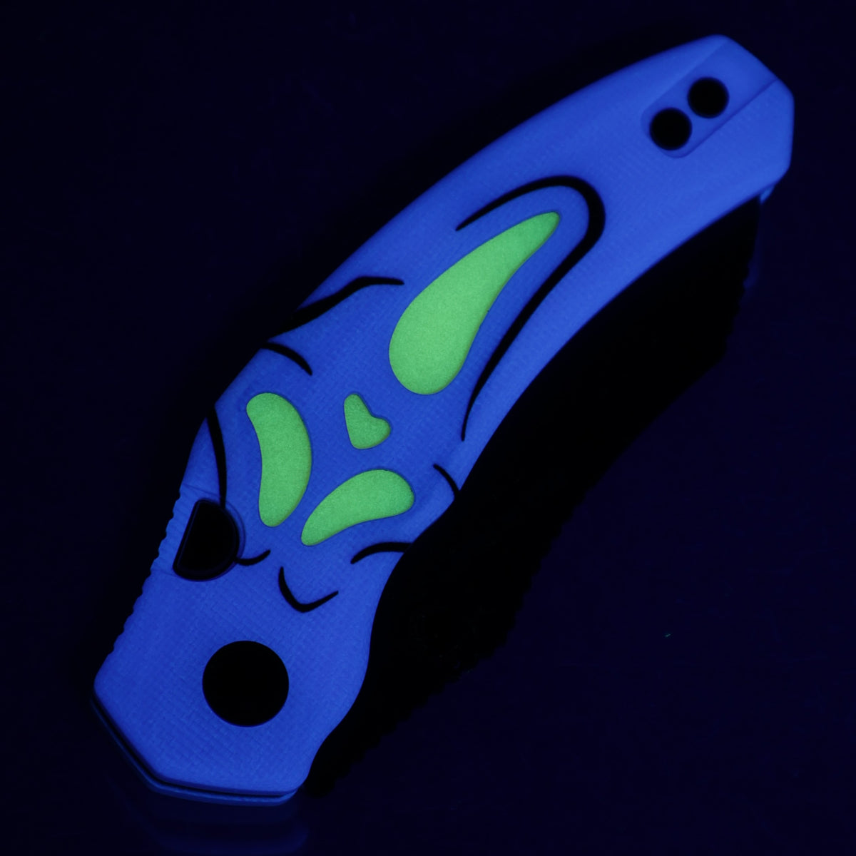 Kizer Halloween Mini Bulldog - Purple GITD G10 w/ Yellow GITD Acrylic Inlay - Black PVD Nitro-V - V3672SBDHW1
