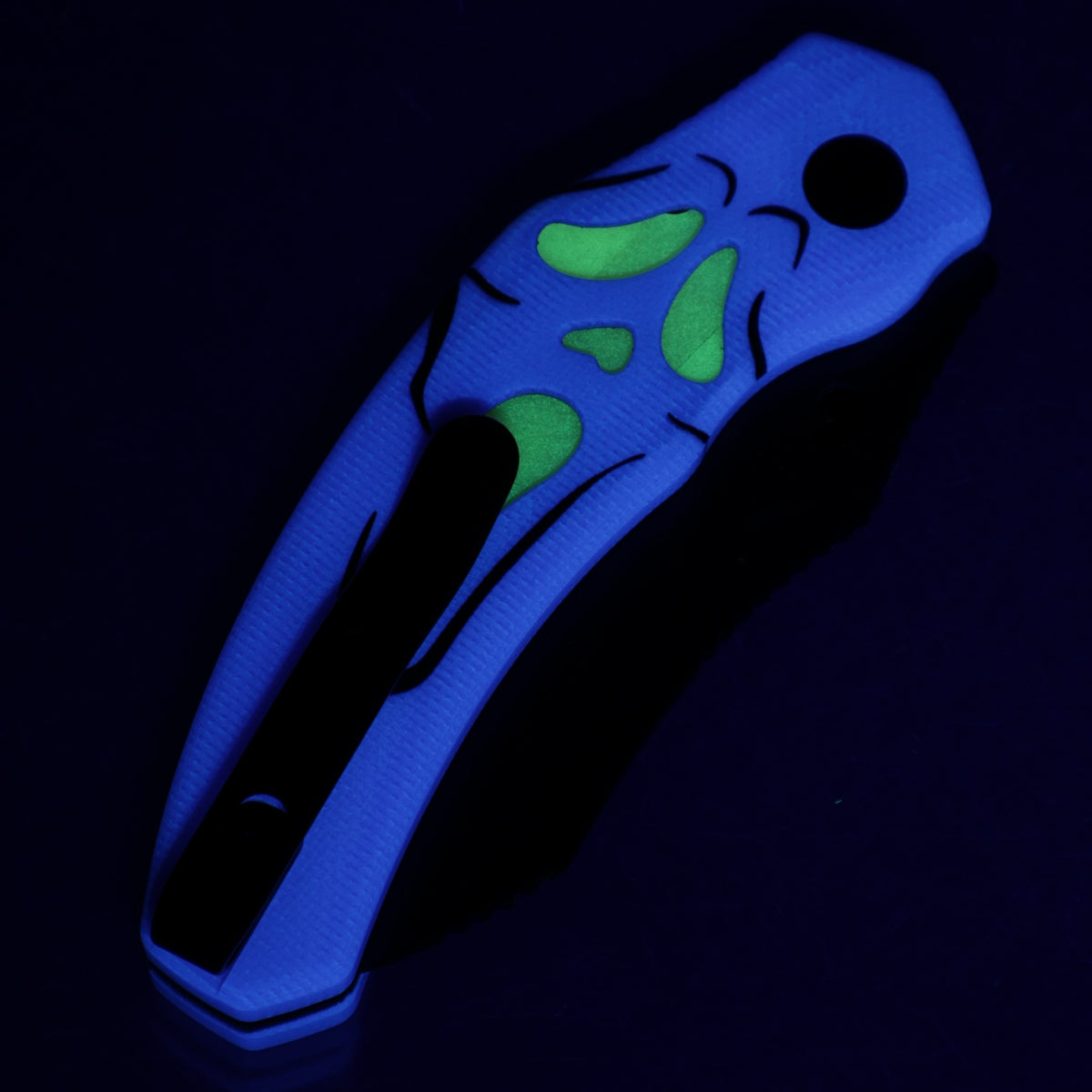 Kizer Halloween Mini Bulldog - Purple GITD G10 w/ Yellow GITD Acrylic Inlay - Black PVD Nitro-V - V3672SBDHW1