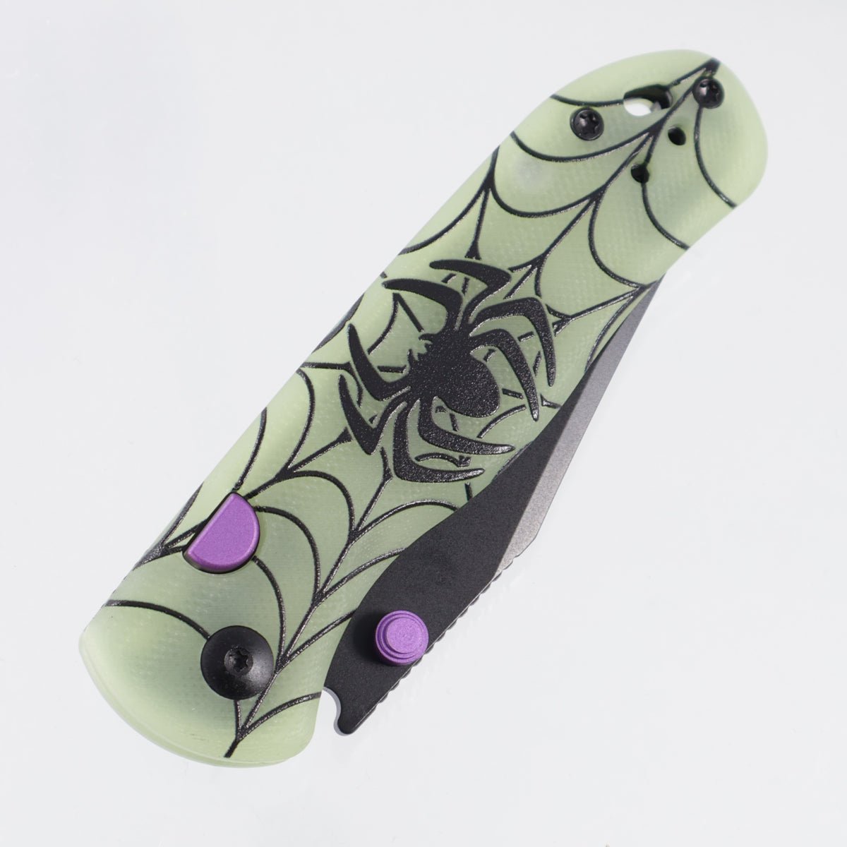 Kizer Halloween Drop Bear 2 - Green GITD G10 - Black PVD 14C28N - V3619.2BCE2