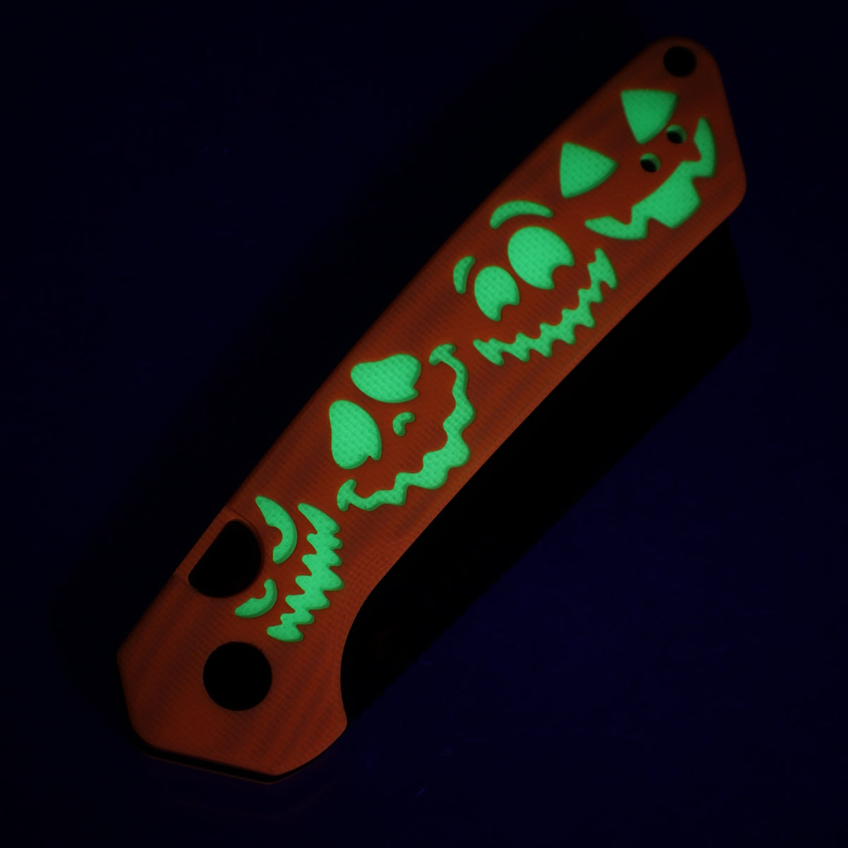 Kizer Halloween Madrac BLL - Orange G10 w/ Green GITD G10 Inlays - Black PVD 14C28N - V3693BSE3