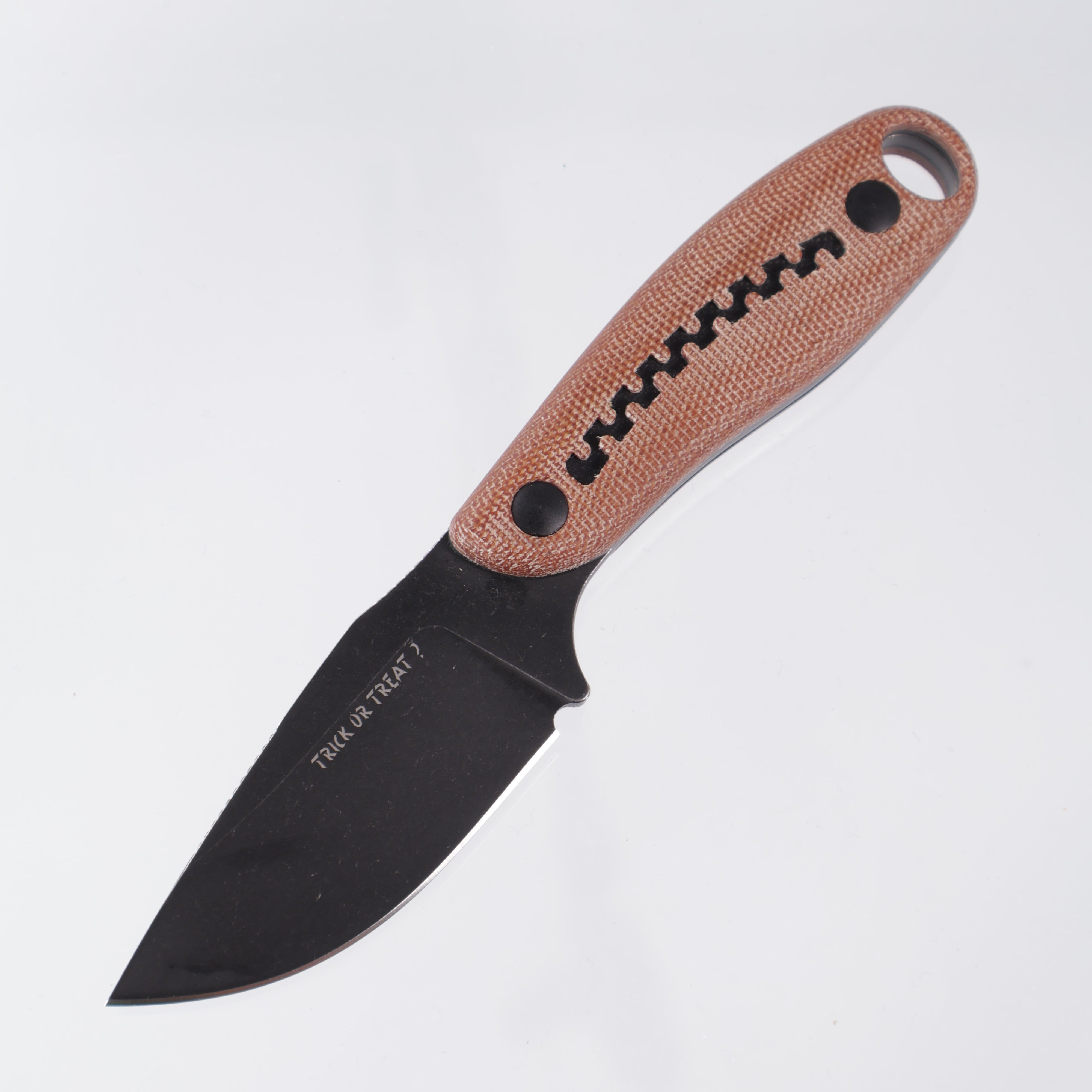 Kizer Hare Halloween - Micarta & G10 Handle - Blackwash Nitro-V - 1077HW1