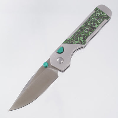 Kizer Militaw 315 KwikSwap Button Liner Lock - Gray Aluminum w/ Junglewear Fat Carbon Inlays & Green Accents - Satin M390 - Ki3634.31BDA2