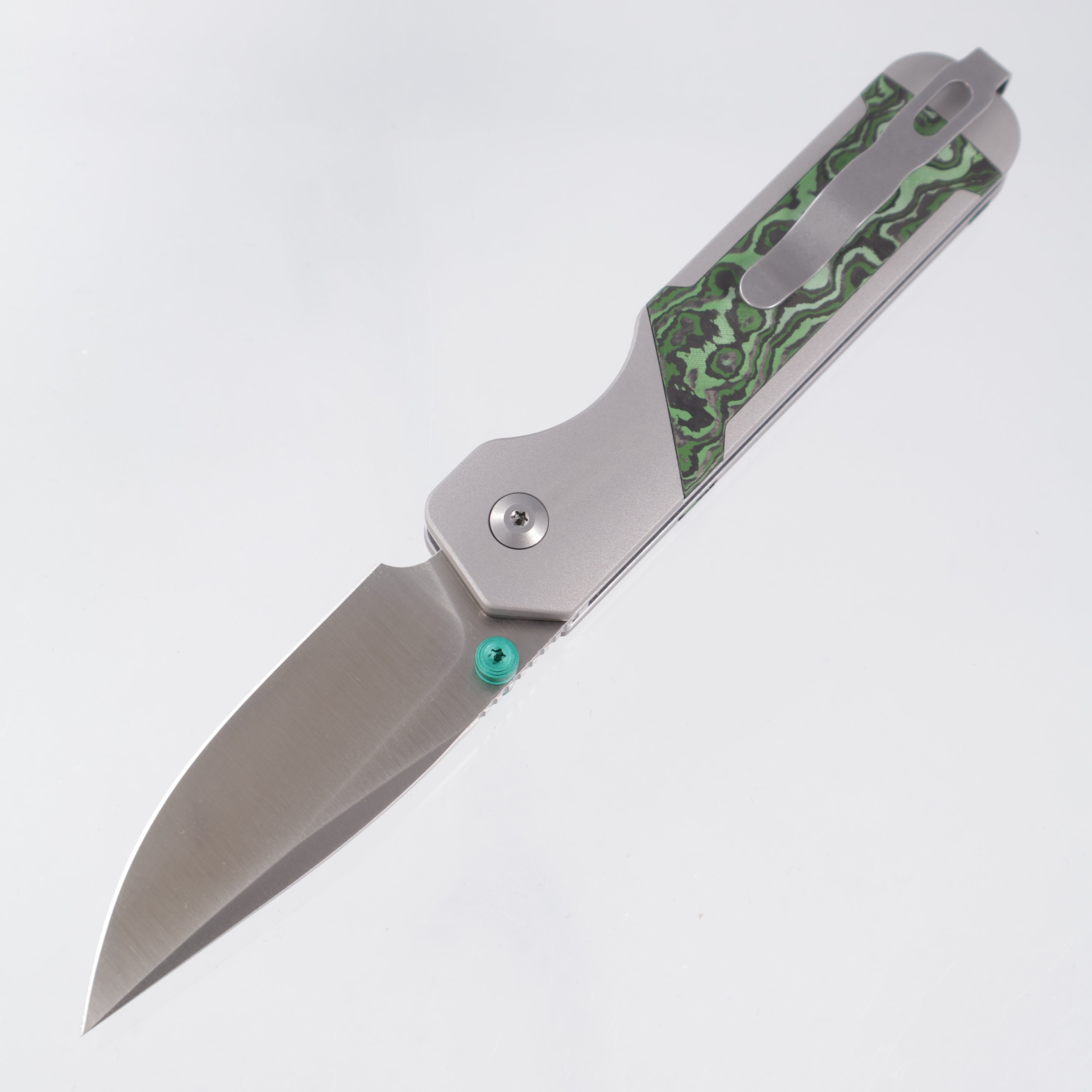 Kizer Militaw 315 KwikSwap Button Liner Lock - Gray Aluminum w/ Junglewear Fat Carbon Inlays & Green Accents - Satin M390 - Ki3634.31BDA2