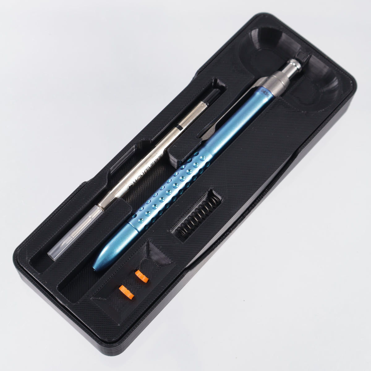 Machine Wise Rota Click #0436 - Blue Ano Divot Texture Titanium - Parker