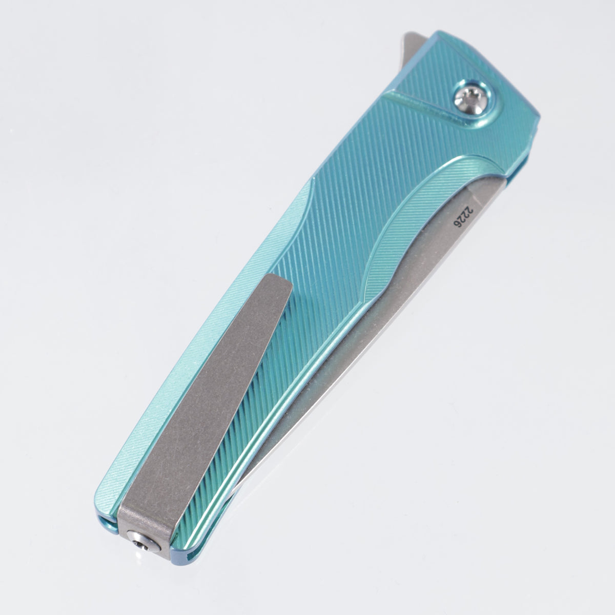 Machine Wise Sonora #2226 - Aqua Anodized Fine Step Texture Titanium w/ Brass Bolster - Lightwash S90V