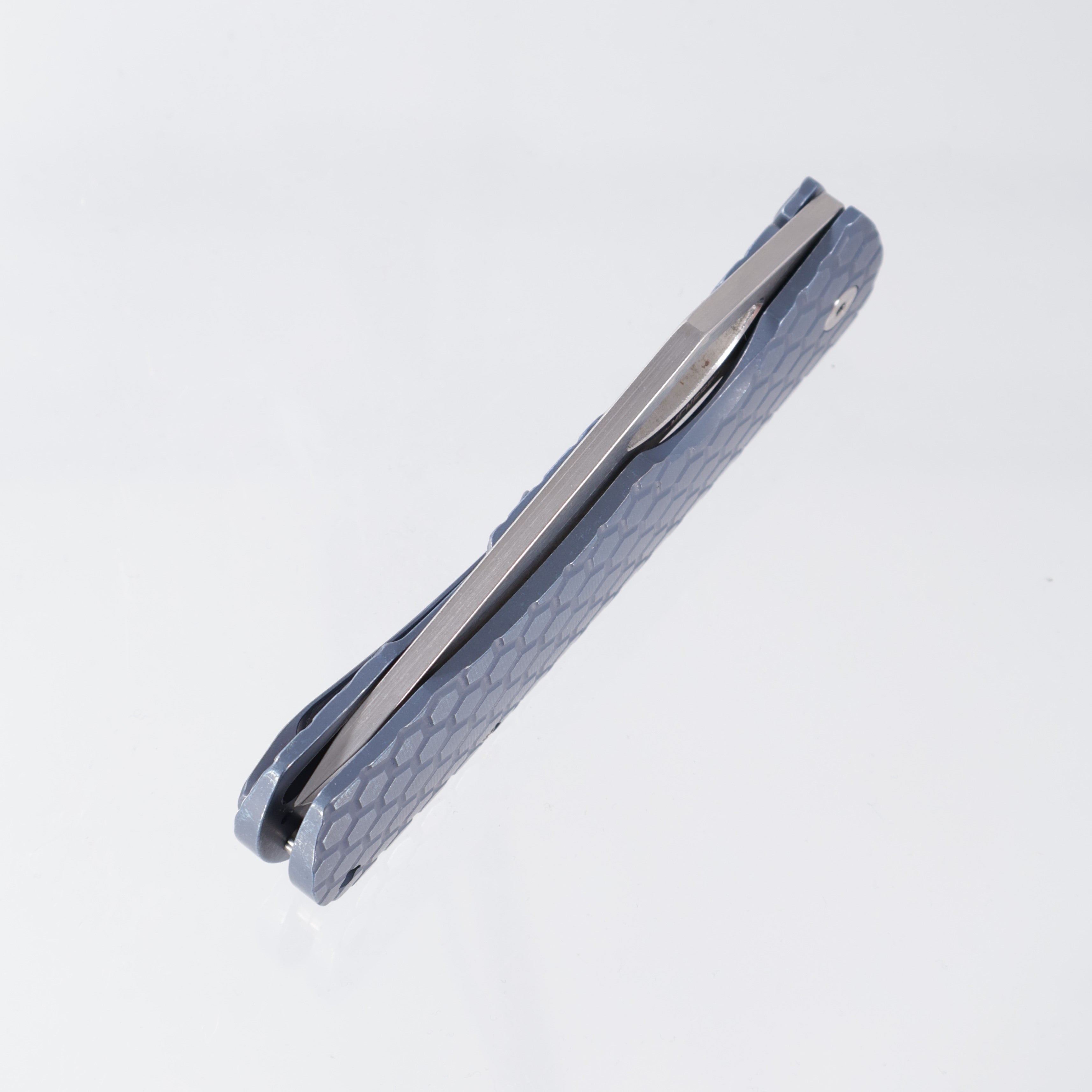 McNees Dixon - Blue Honeycomb Milled Ti - Satin Stonewash Magnacut 3.75" - BLU-A SIMS1T2391