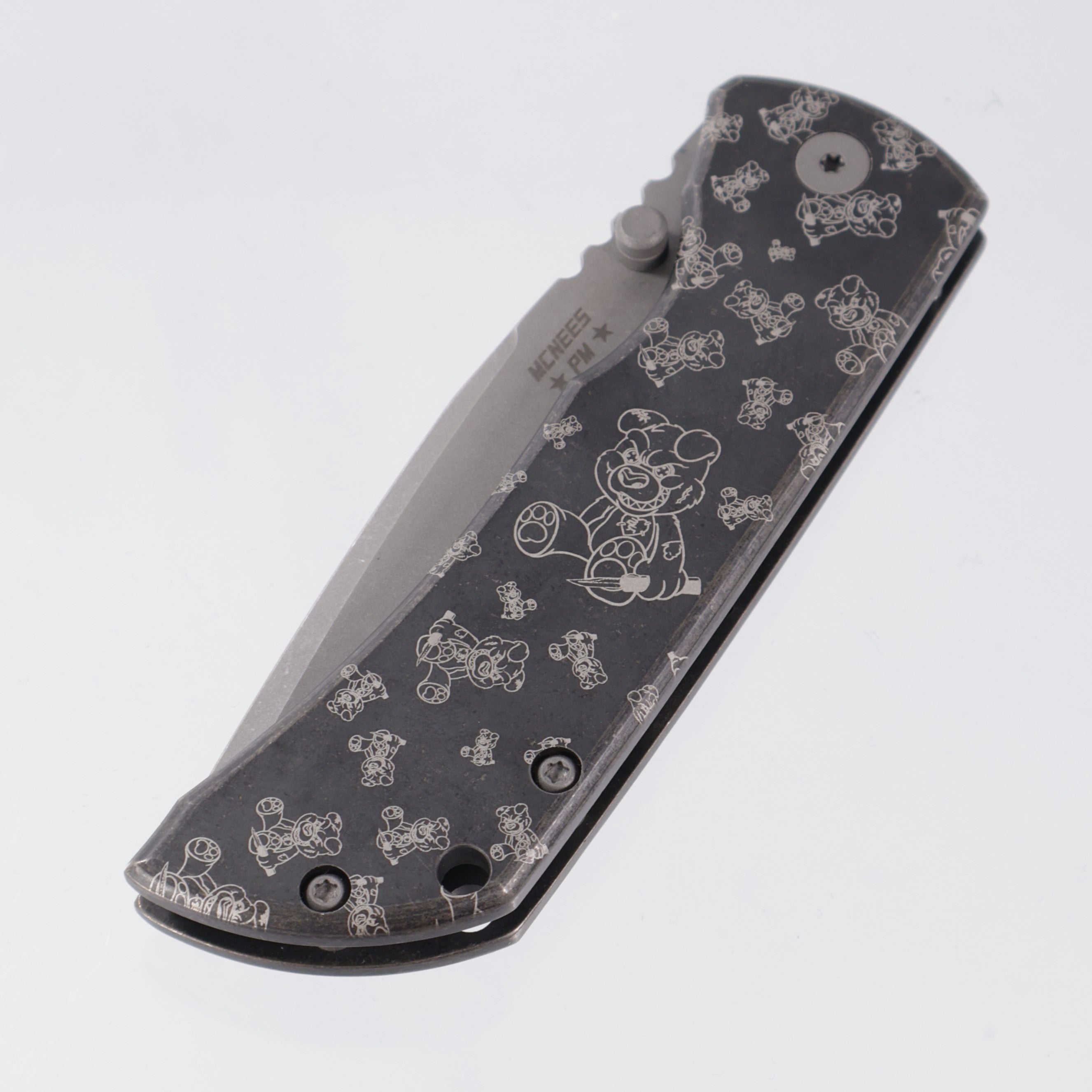 McNees PM Mac 2 3.5" Drop Point - Antiqued Black Ano w/ Chaos Snugglez Lasering - Atomic Stonewash Magnacut - BR-OP Exclusive