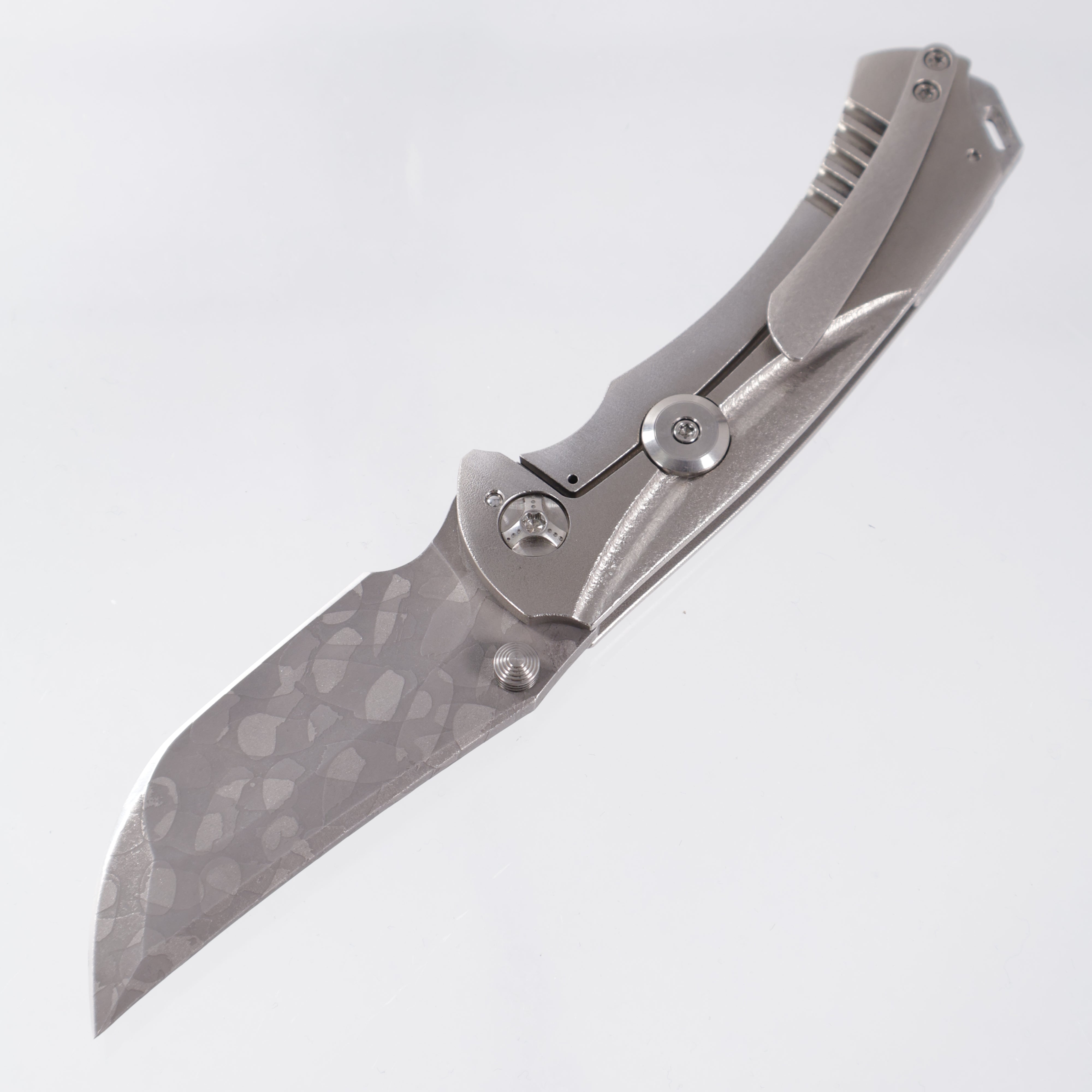 Melvin Lozada Hound 3.25" - TItanium w/ Hand Carved Texture & Backspacer - Etched Compound Grind Magnacut Blade