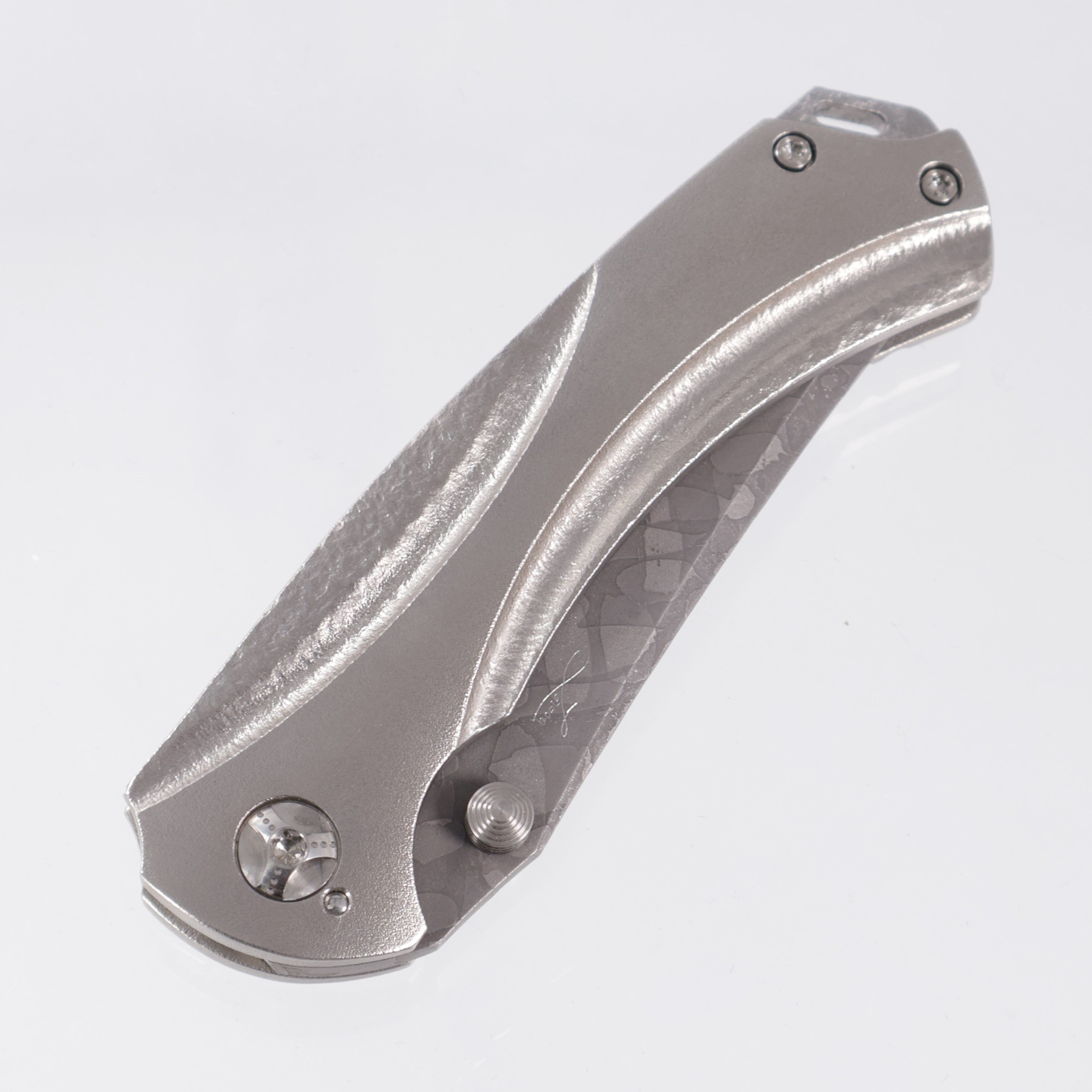 Melvin Lozada Hound 3.25" - TItanium w/ Hand Carved Texture & Backspacer - Etched Compound Grind Magnacut Blade