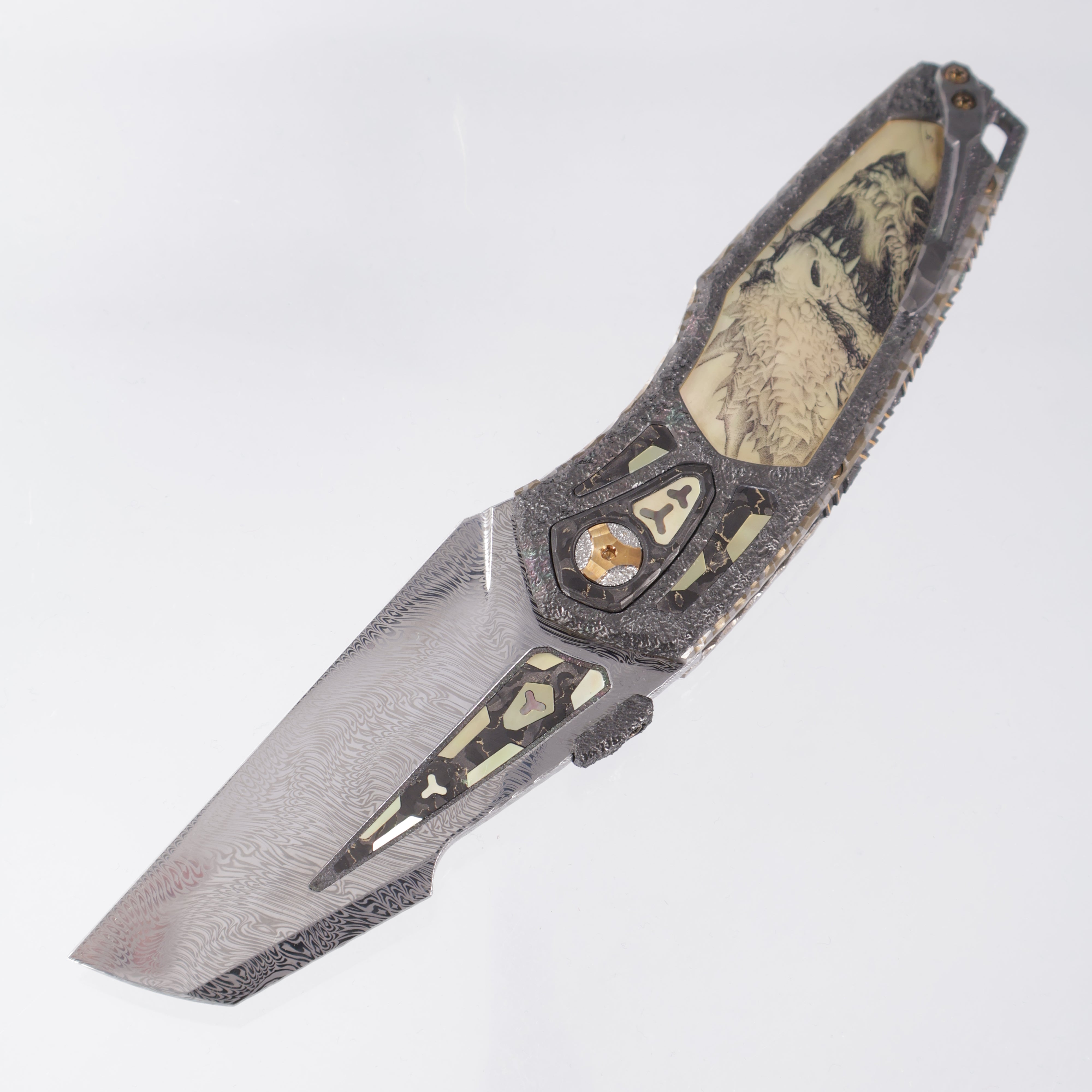 Manuele Messori Hybris Dragon Custom - Damasteel Grabak - Zirconium Scales - Gold Pearl Inlay Engraved by Luca Roccaforte - Zirconium / Gold Pearl Interframe - Anodized Titanium Internal Scales